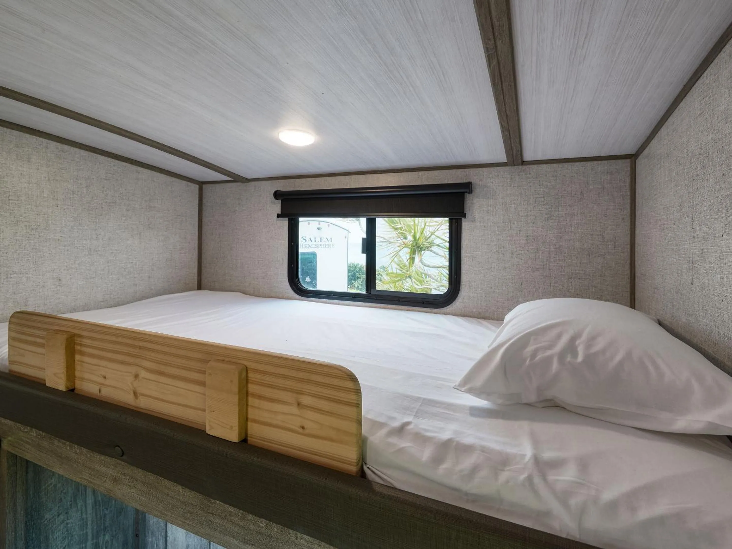 Bed in Wood Pecker Nakijin