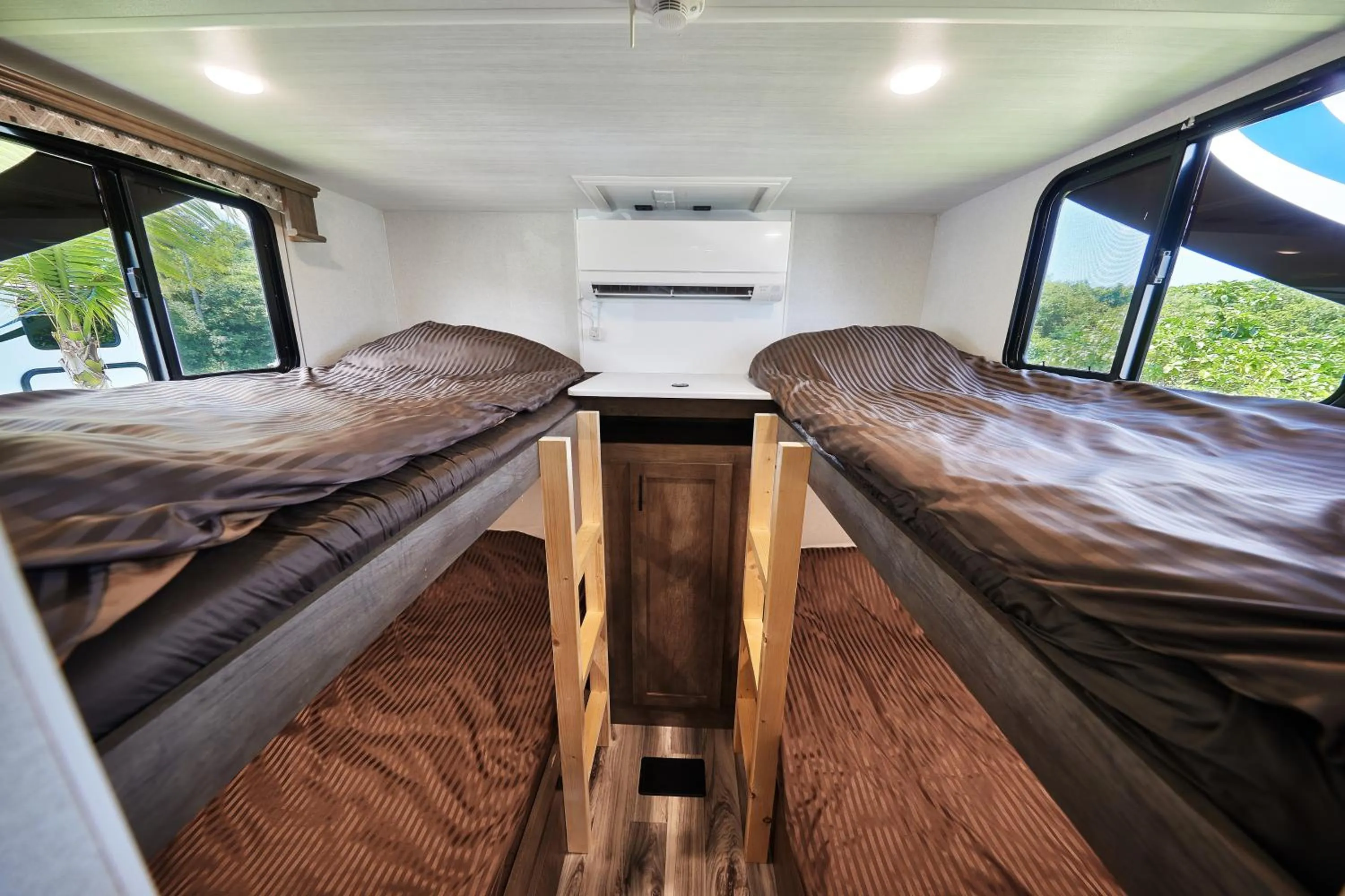 bunk bed in Wood Pecker Nakijin