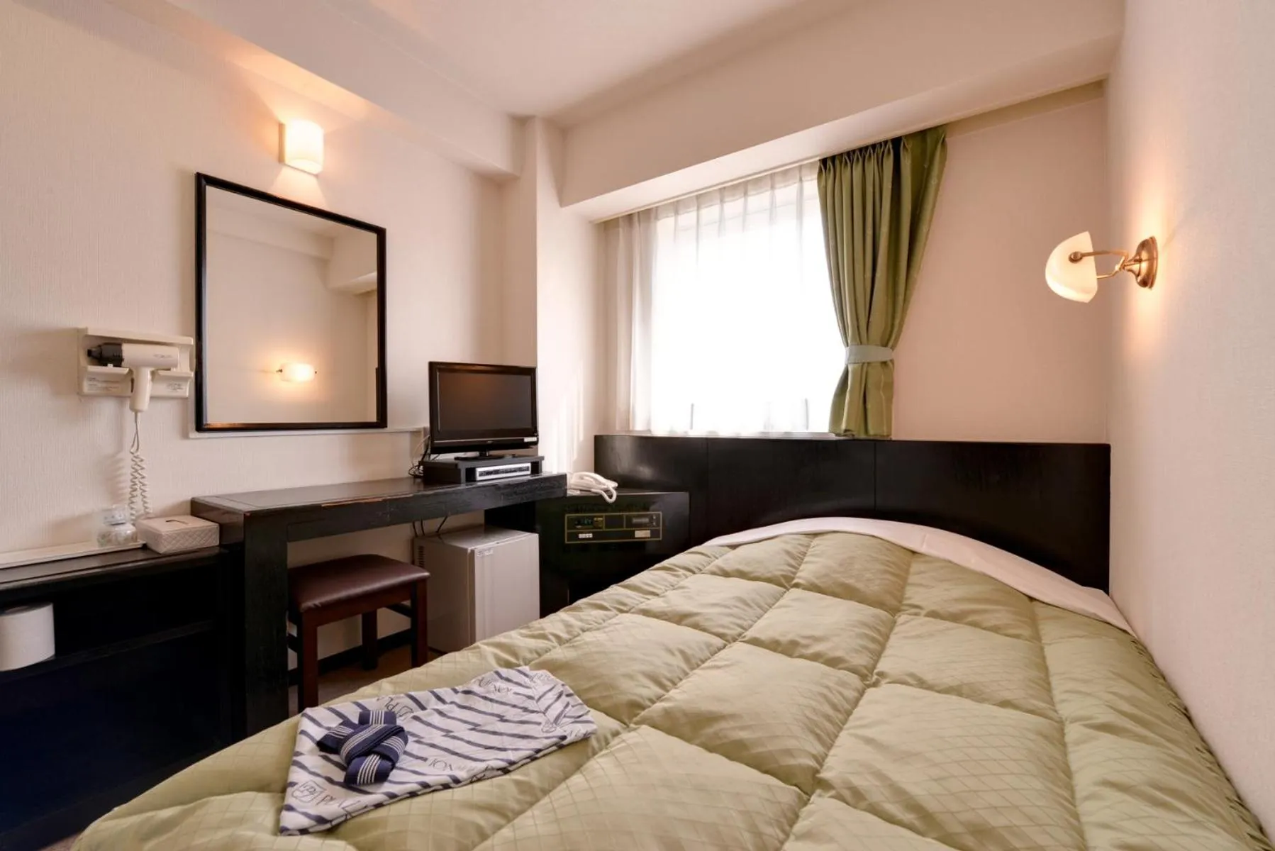 Photo of the whole room, Bed in Plaza Hotel Fujinoi