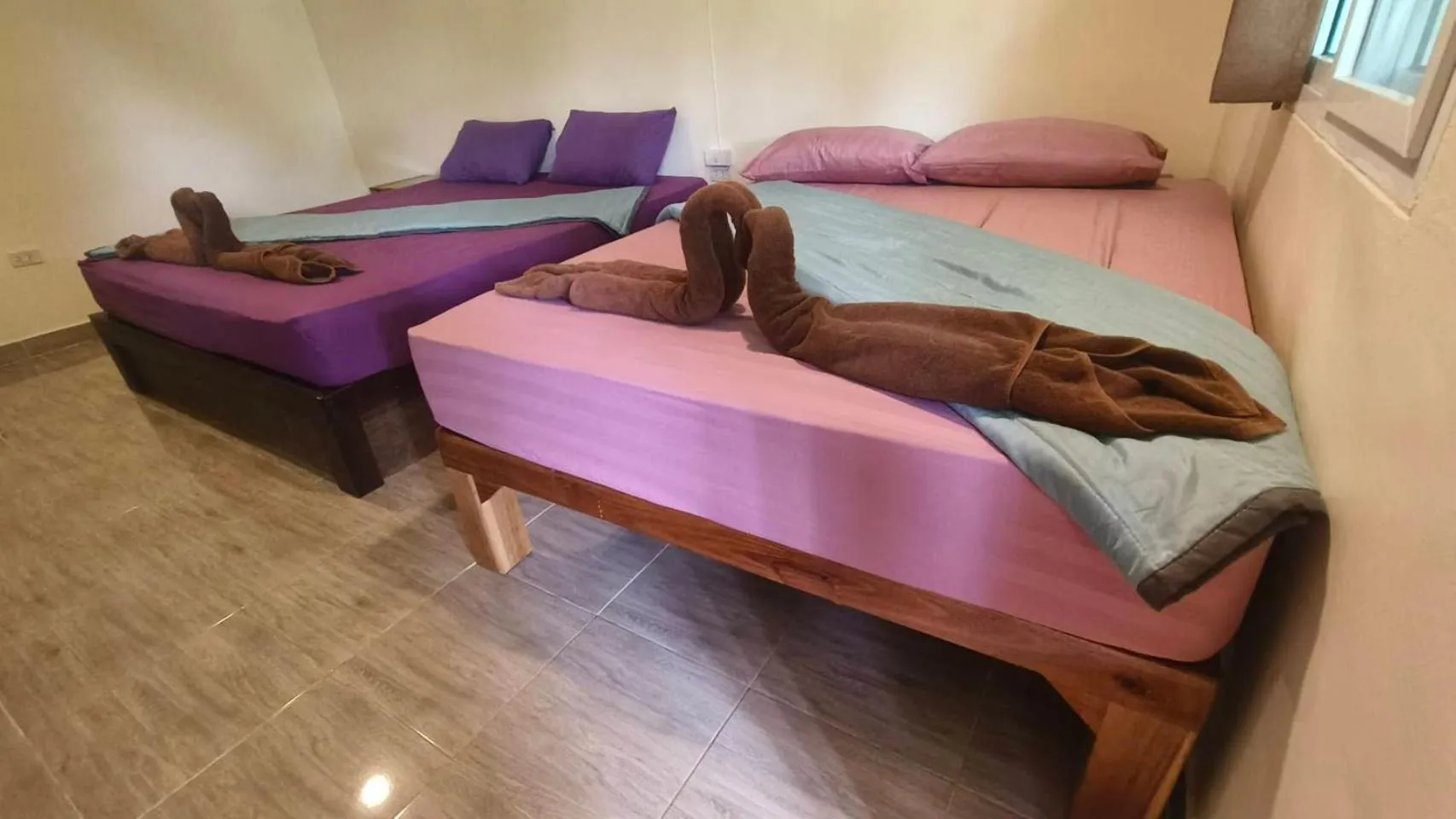 Bed in Cottage Hill at Lanta