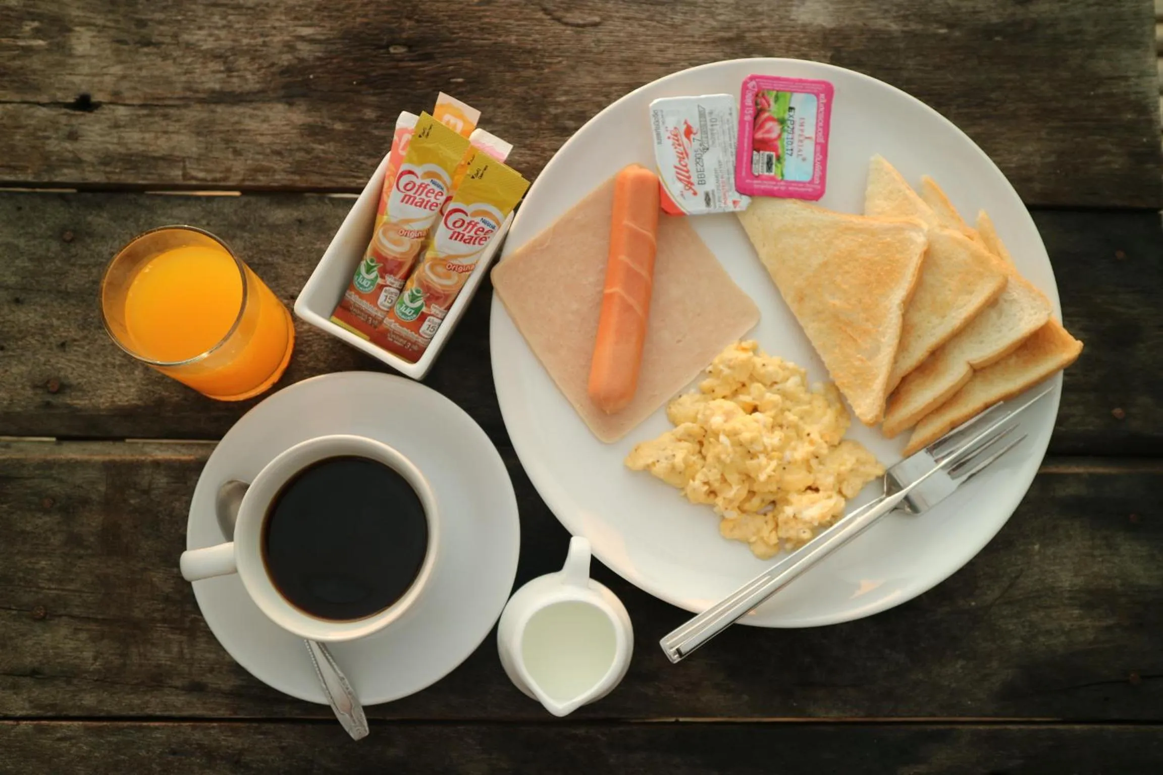 Breakfast in Cottage Hill at Lanta