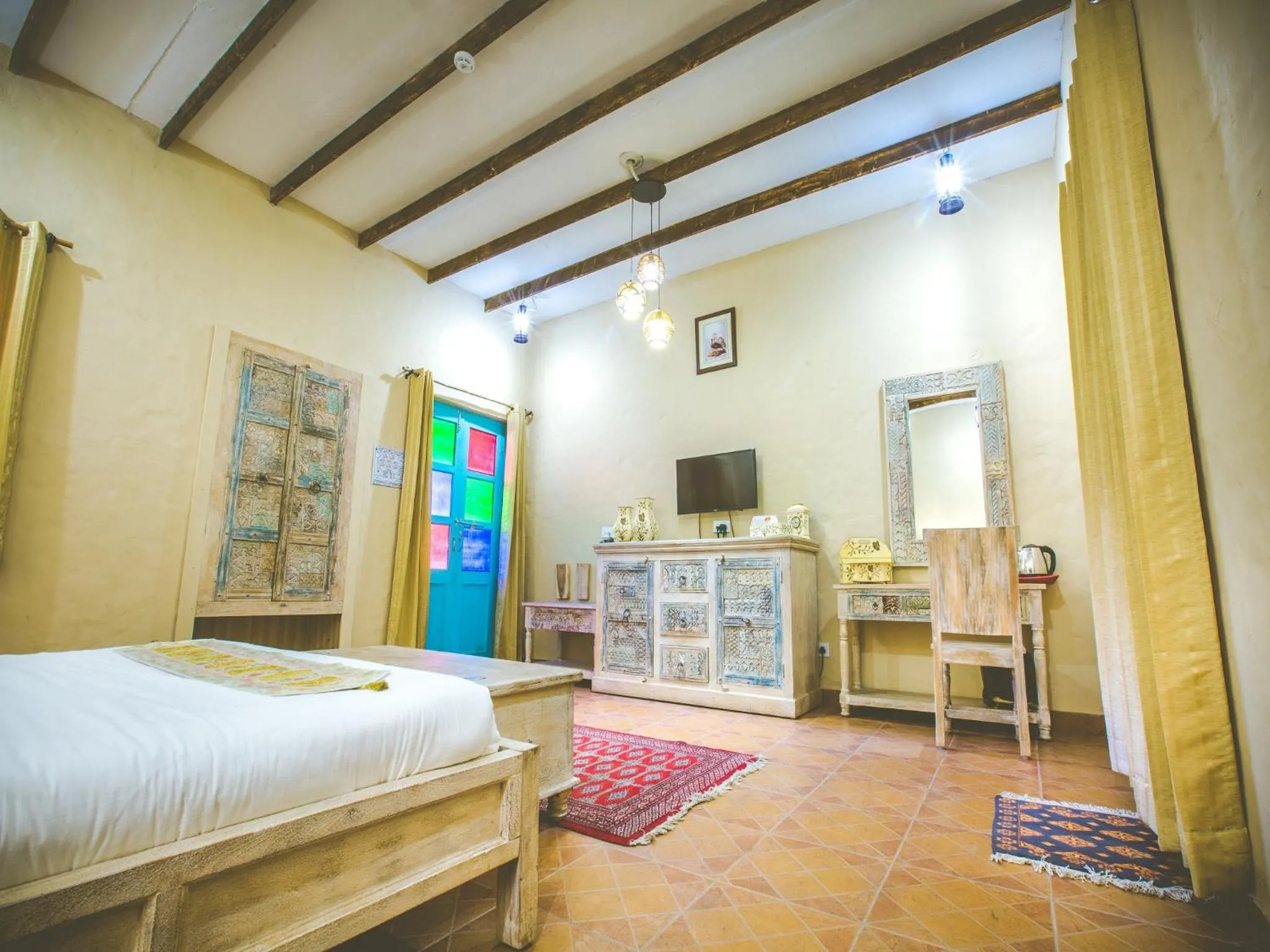 Photo of the whole room, Bed in WelcomHeritage Ranjitvilas