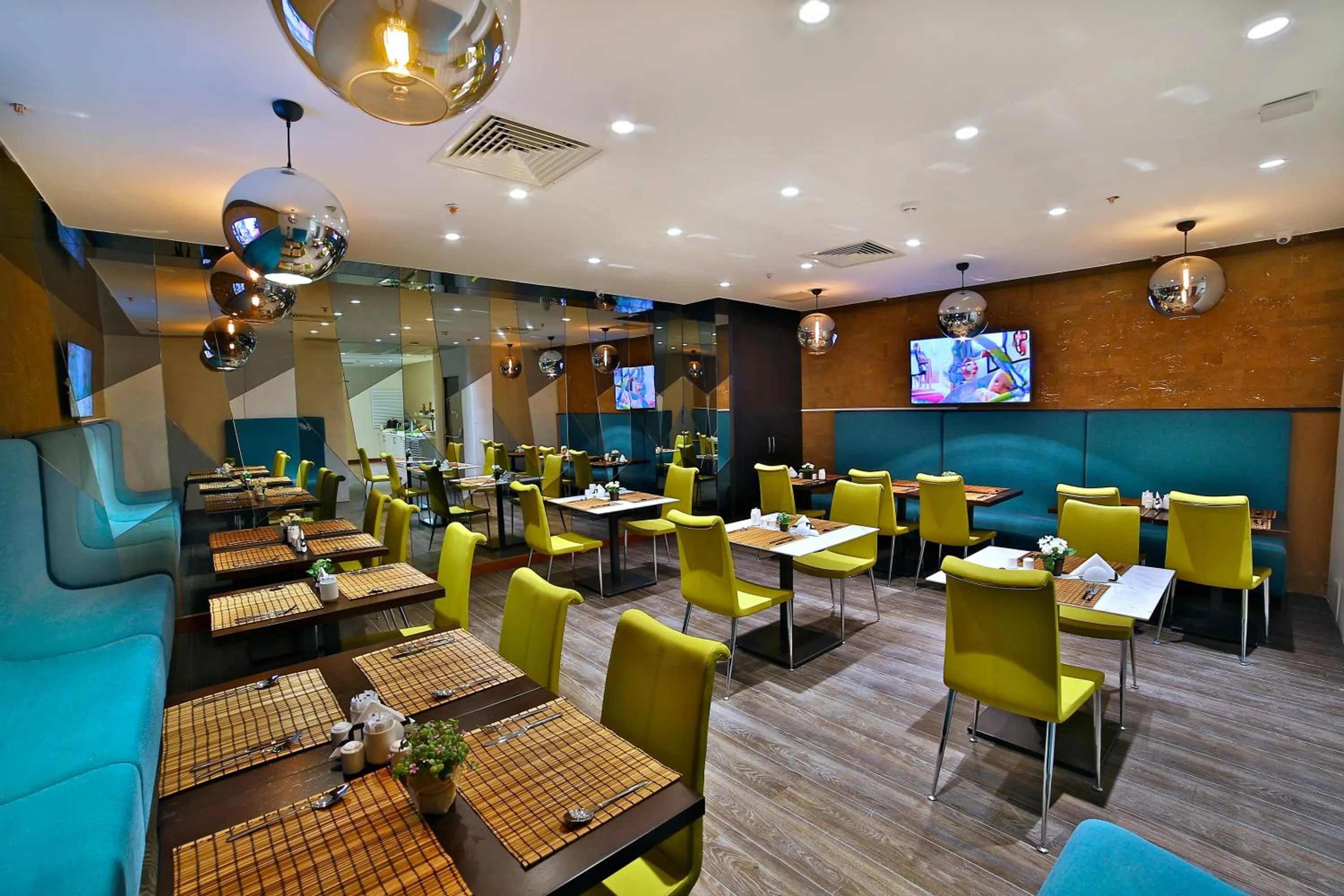 Restaurant/places to eat in The Tango Hotel İstanbul