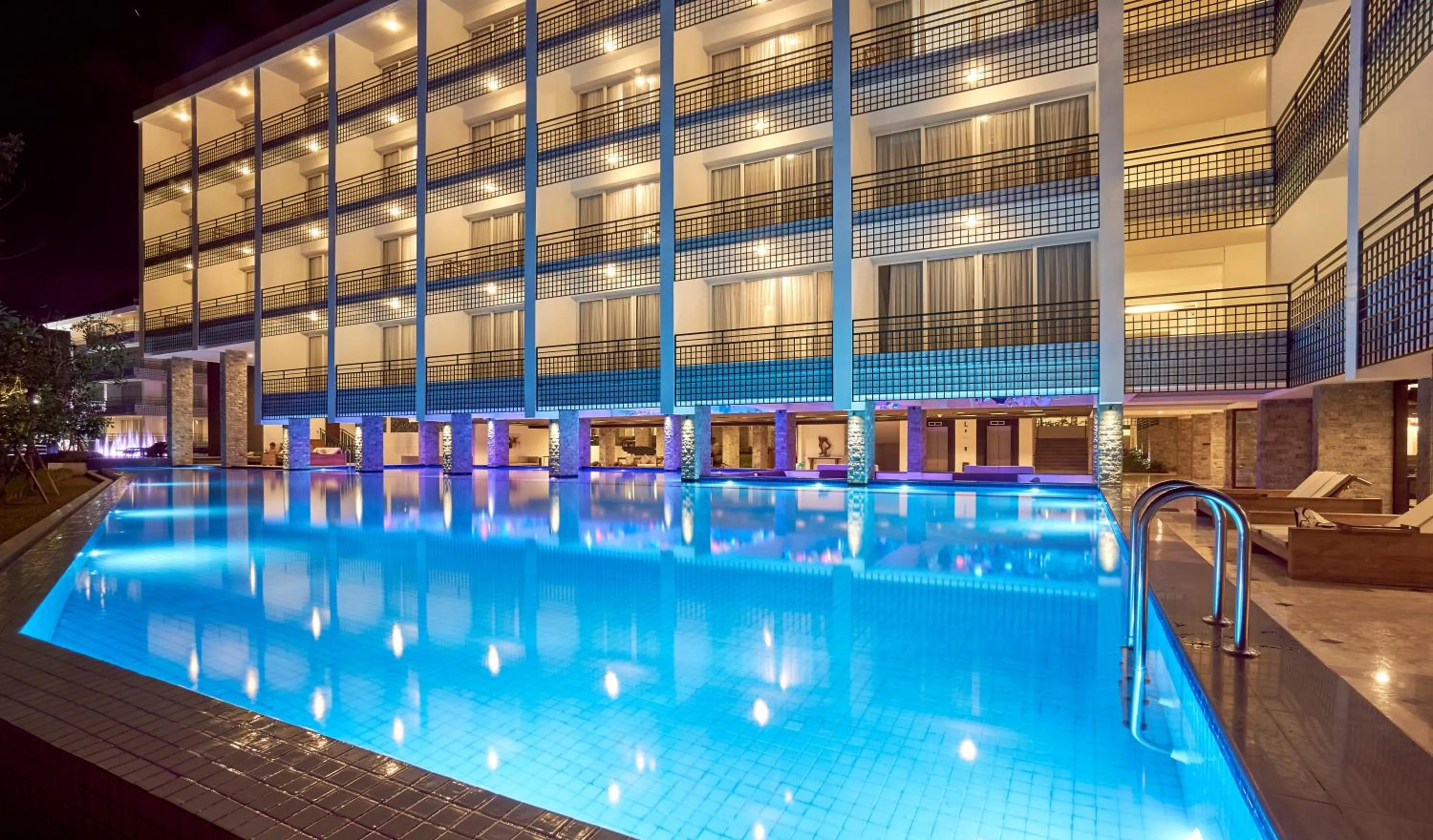 Swimming pool in The Sintesa Residence Jimbaran