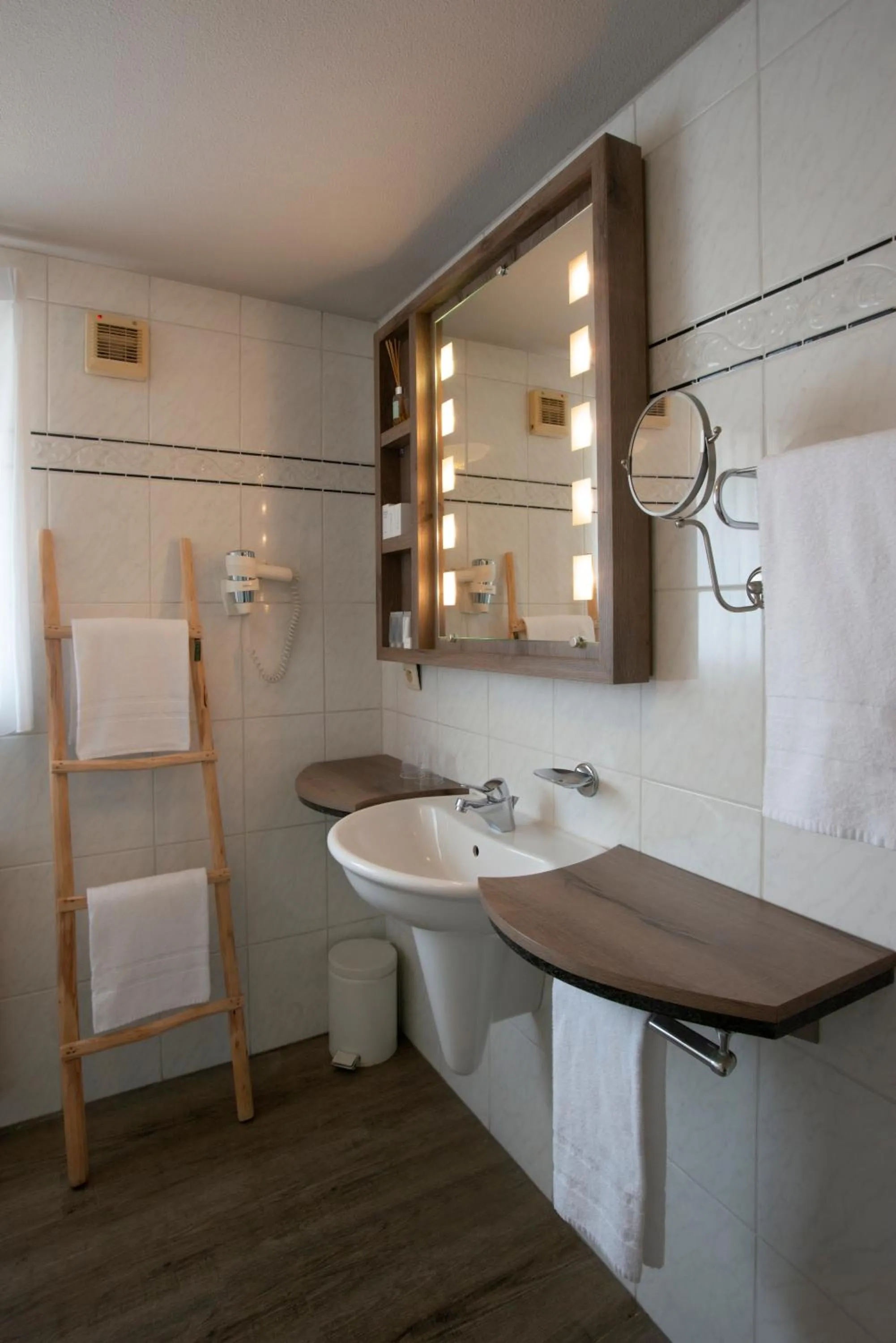 Bathroom in Hotel Mardaga