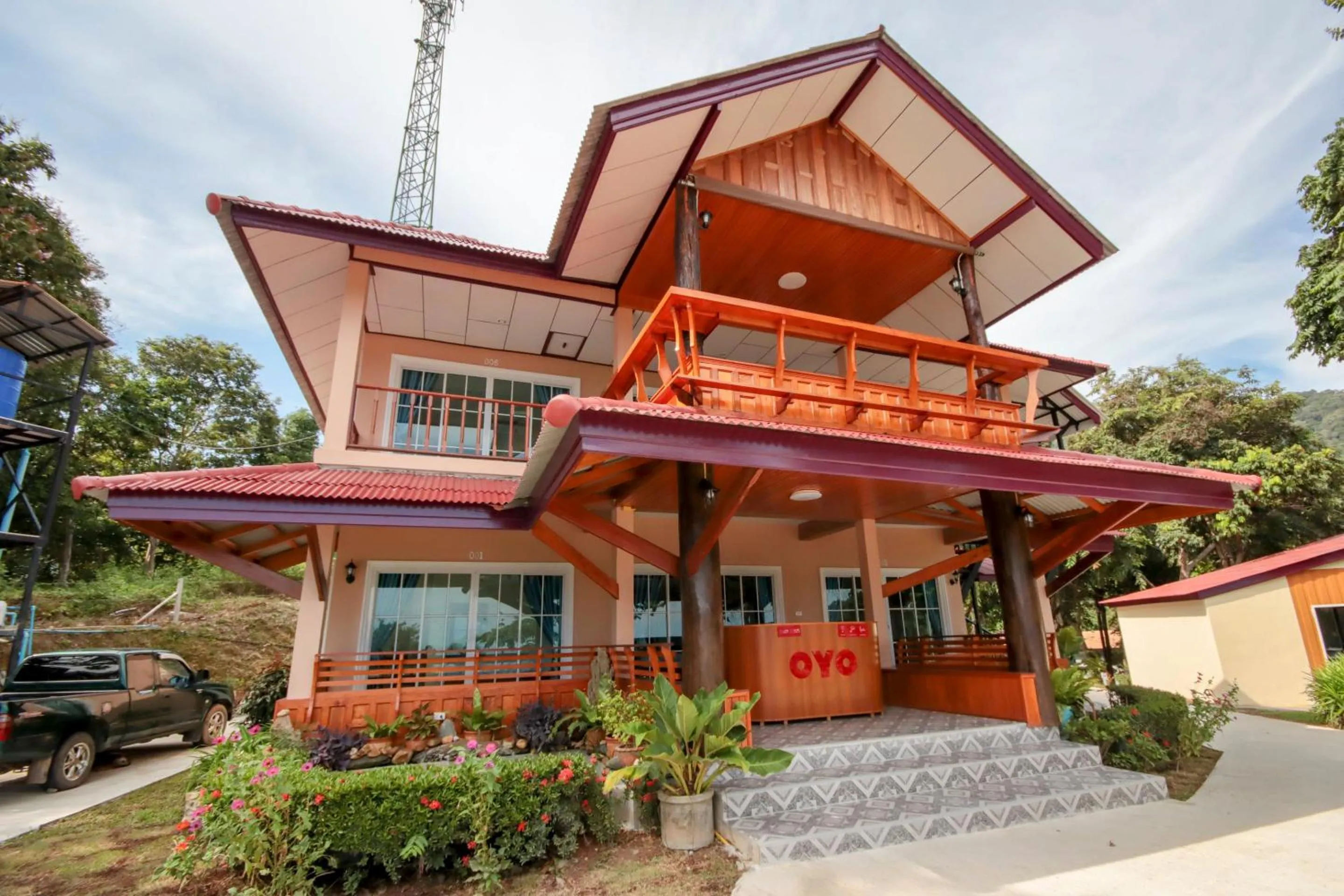 Facade/entrance in OYO 1085 Ma Lanta House