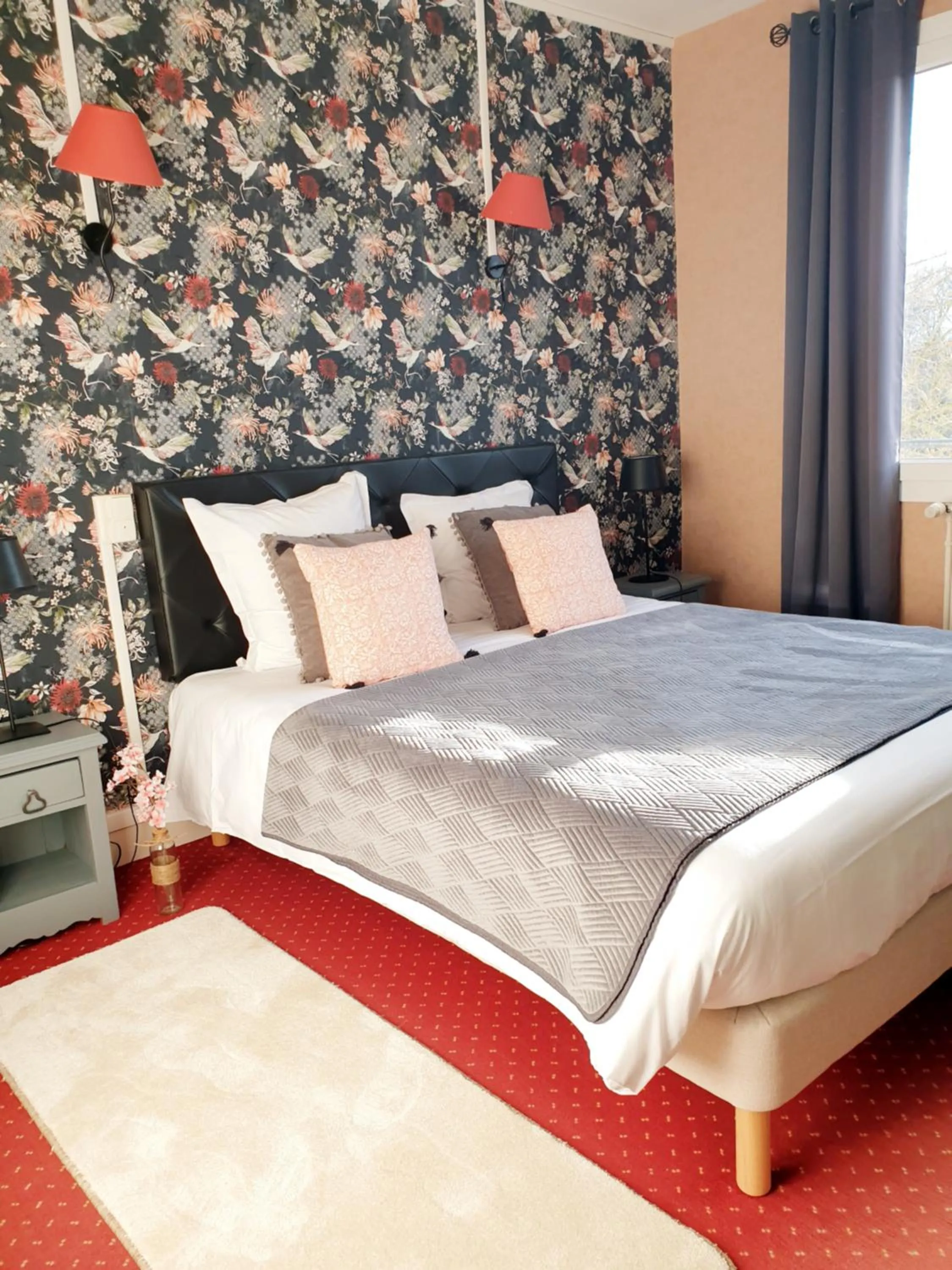 Bedroom, Bed in Logis Hôtel Saint Cyr