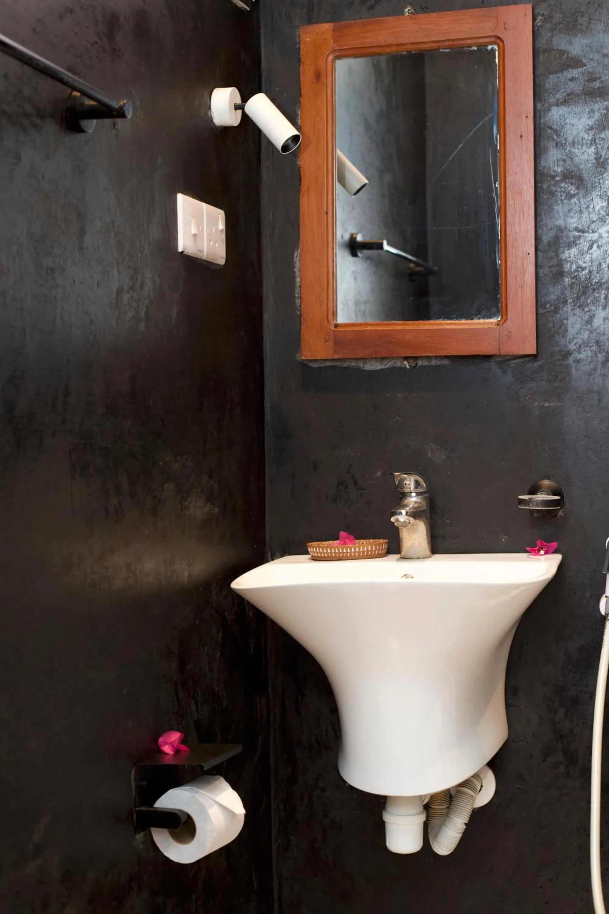 Toilet in Barabara House