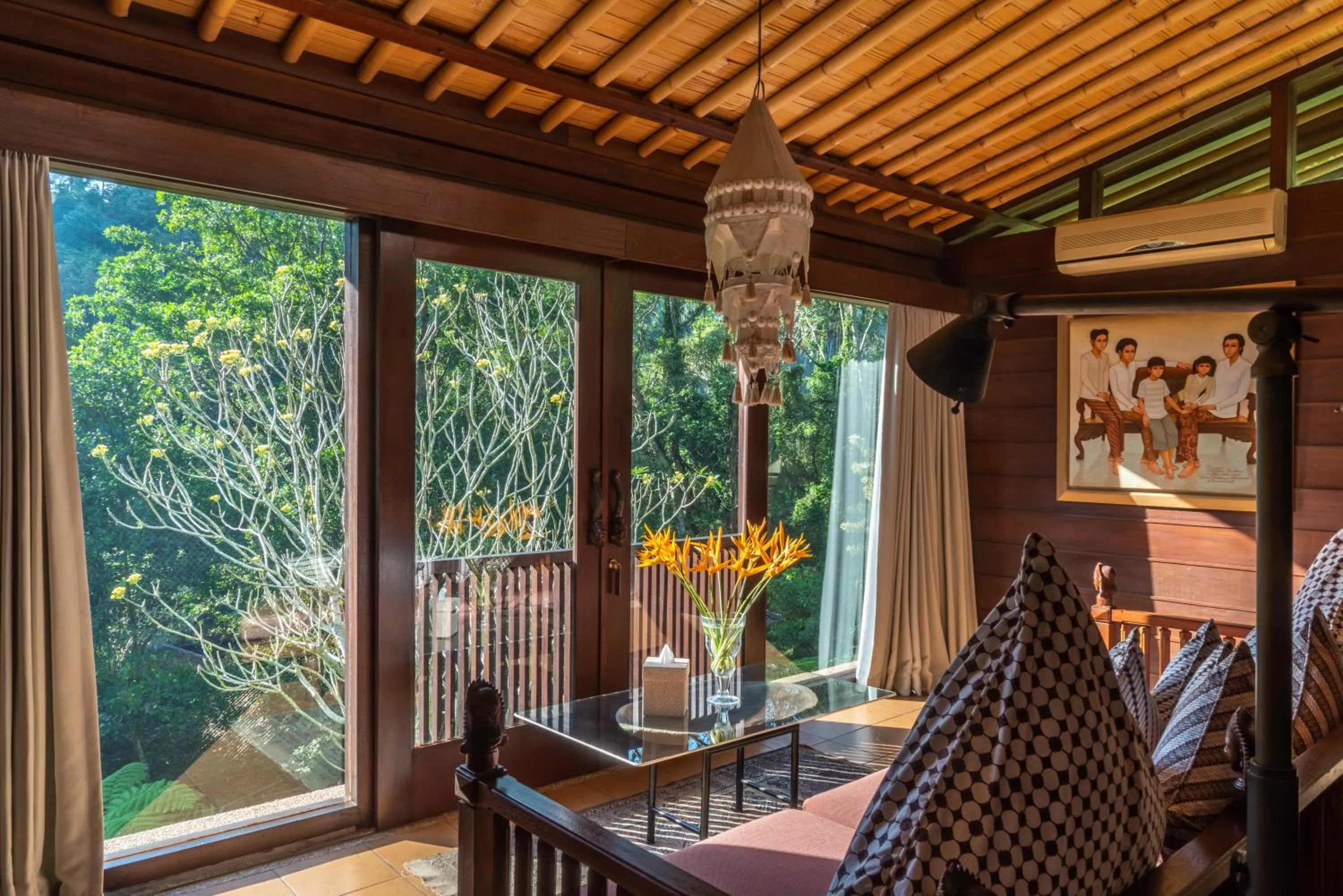 Living room in Dua Dari, a Residence by Hadiprana