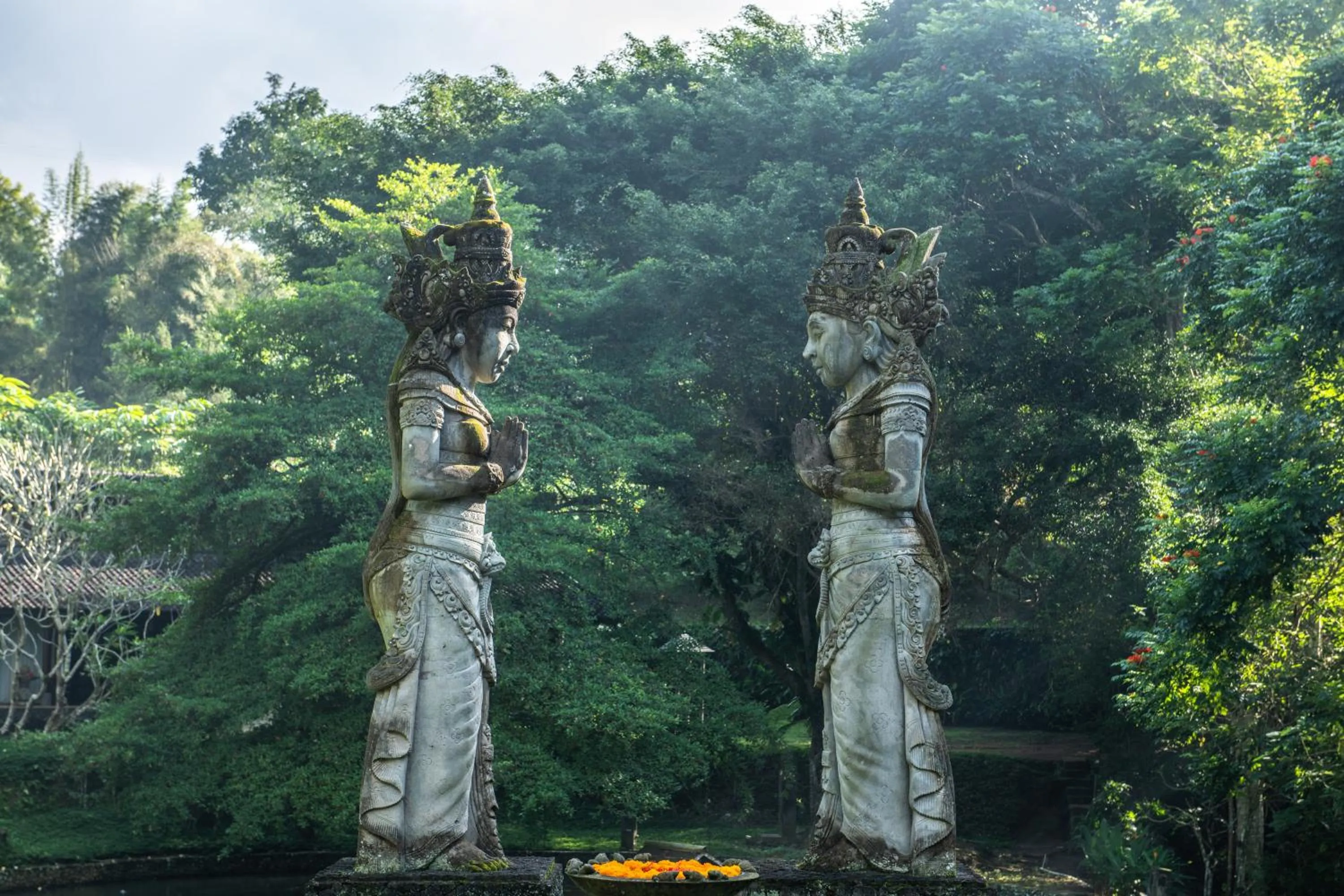 Garden in Dua Dari, a Residence by Hadiprana