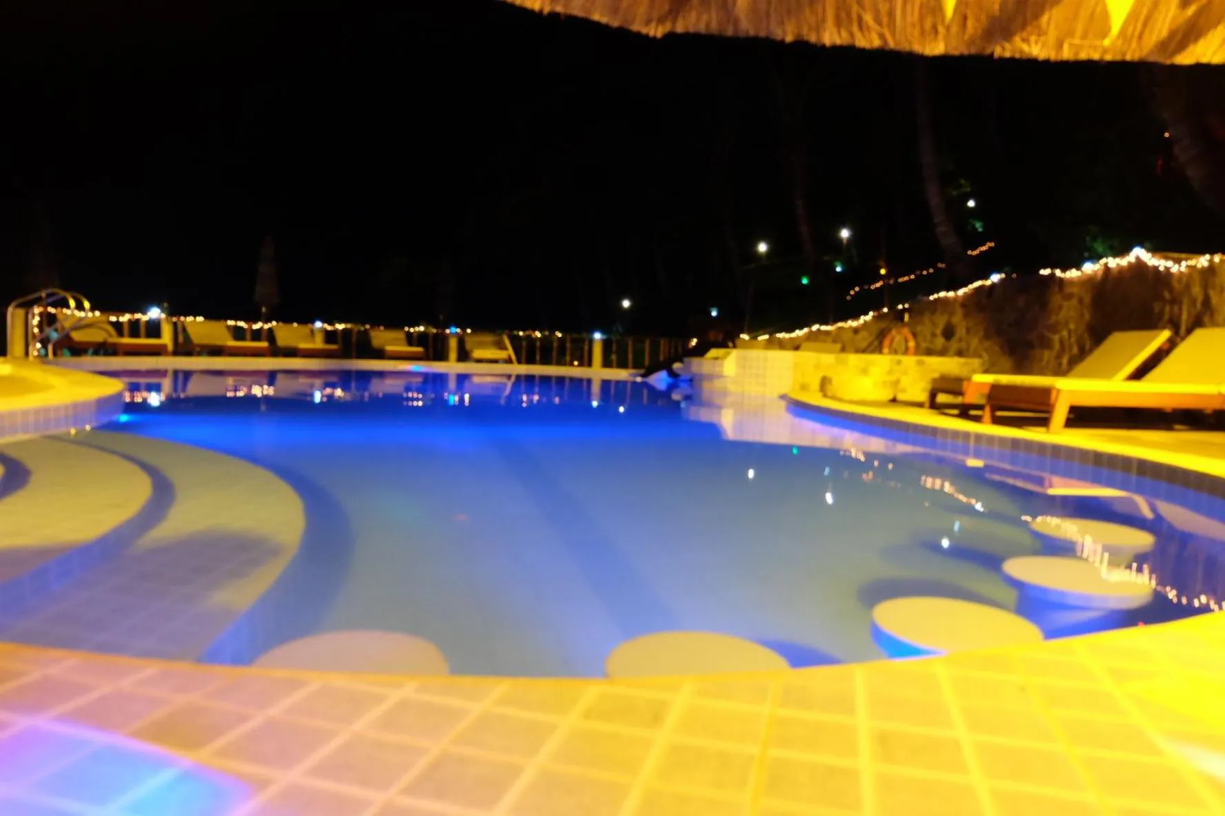 Swimming pool in Al Hamra Jungle Resort