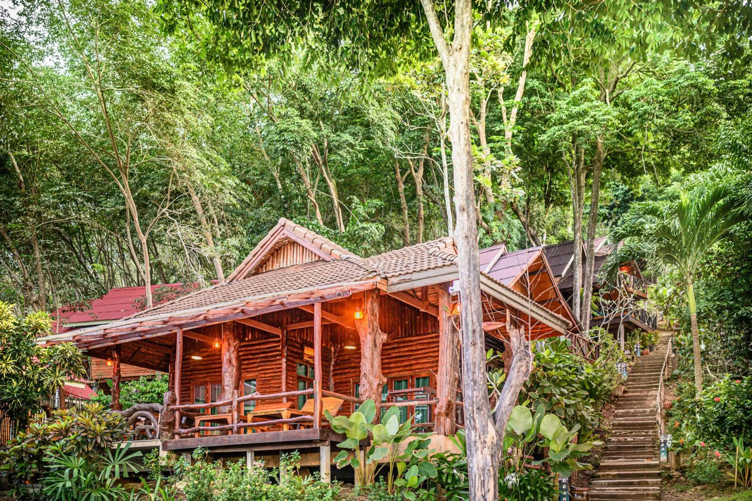 Balcony/Terrace in Koh Jum Ocean Beach Resort