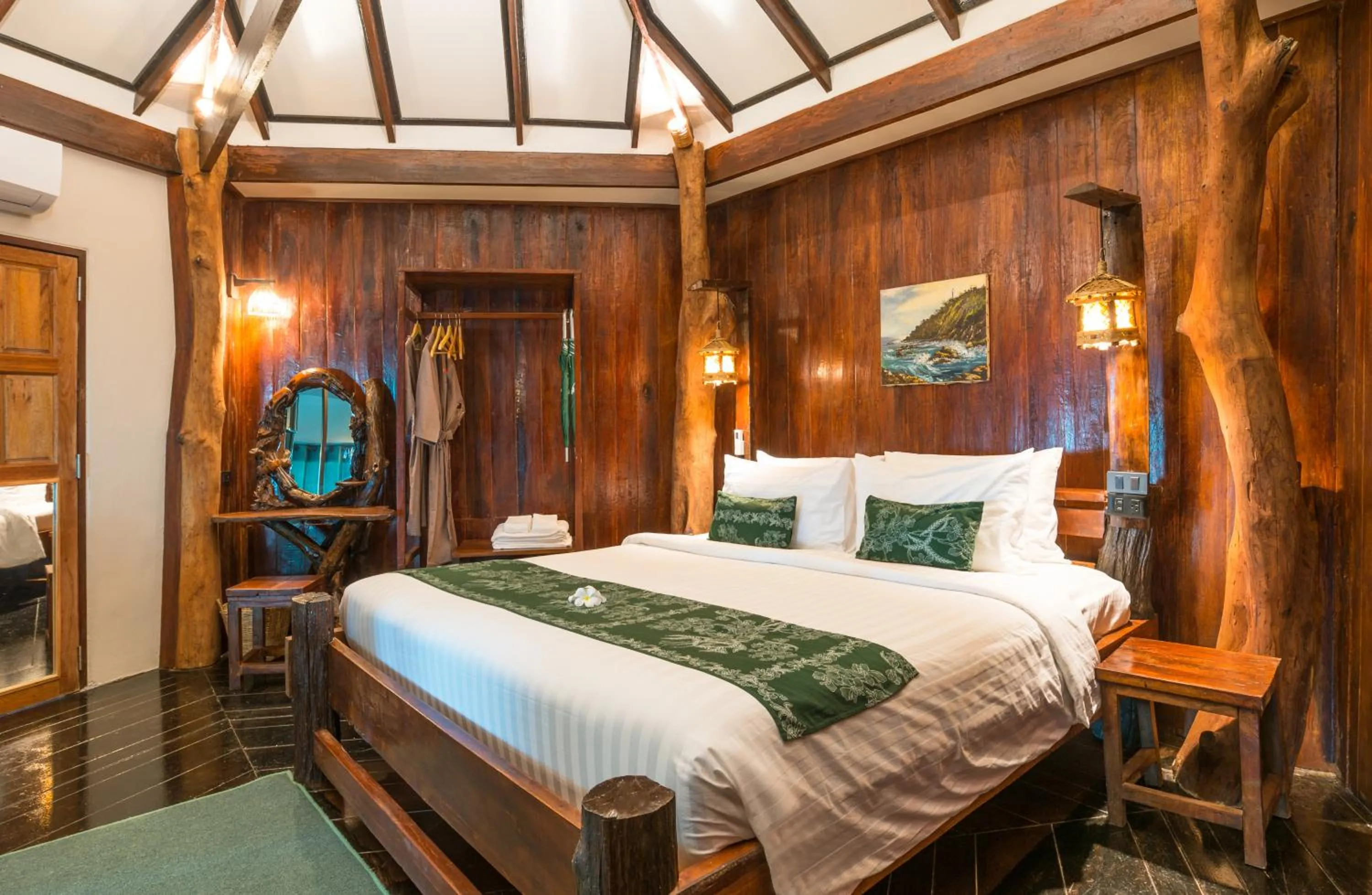 Bedroom, Bed in Koh Jum Ocean Beach Resort