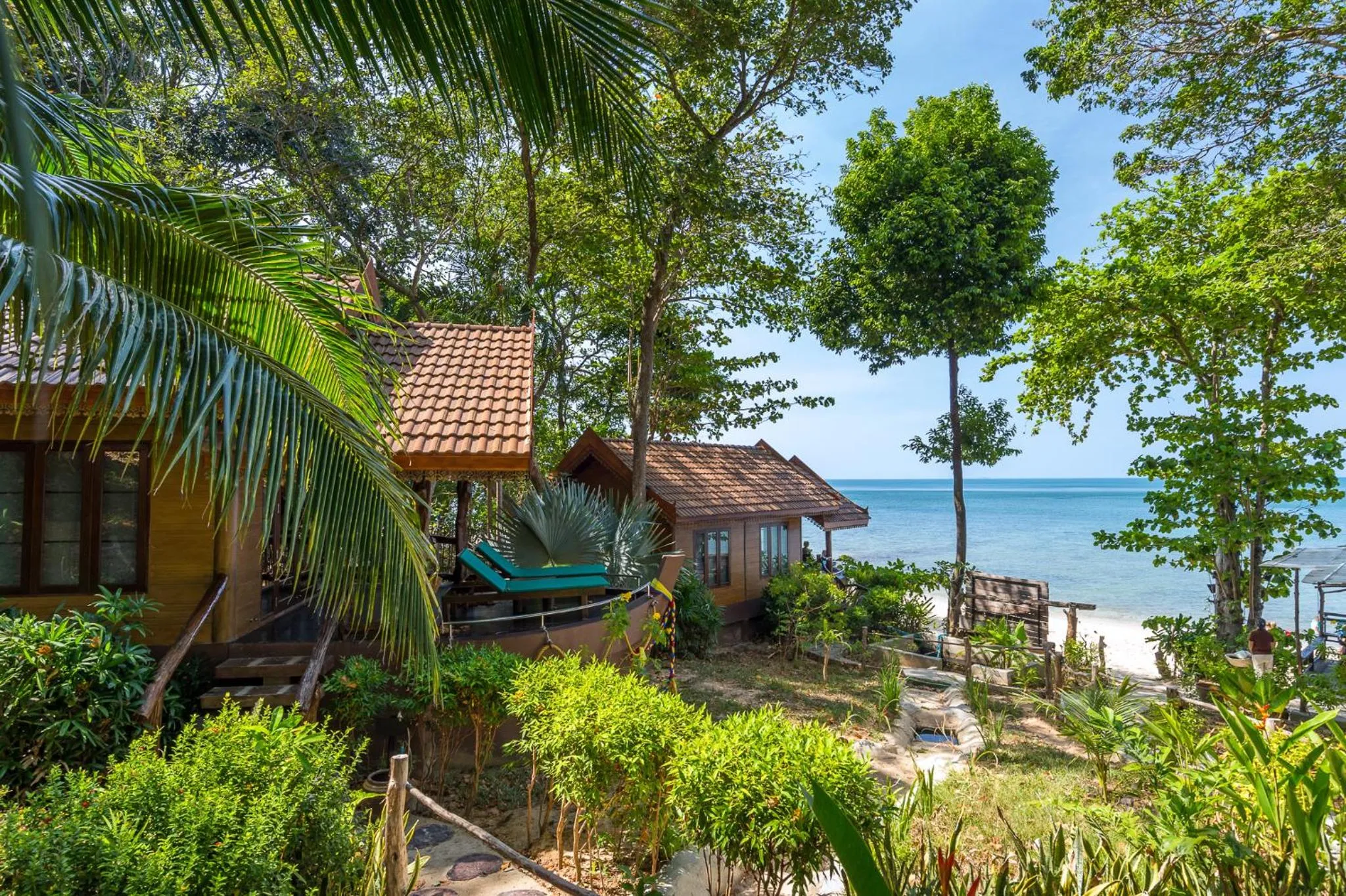 Property building in Koh Jum Ocean Beach Resort