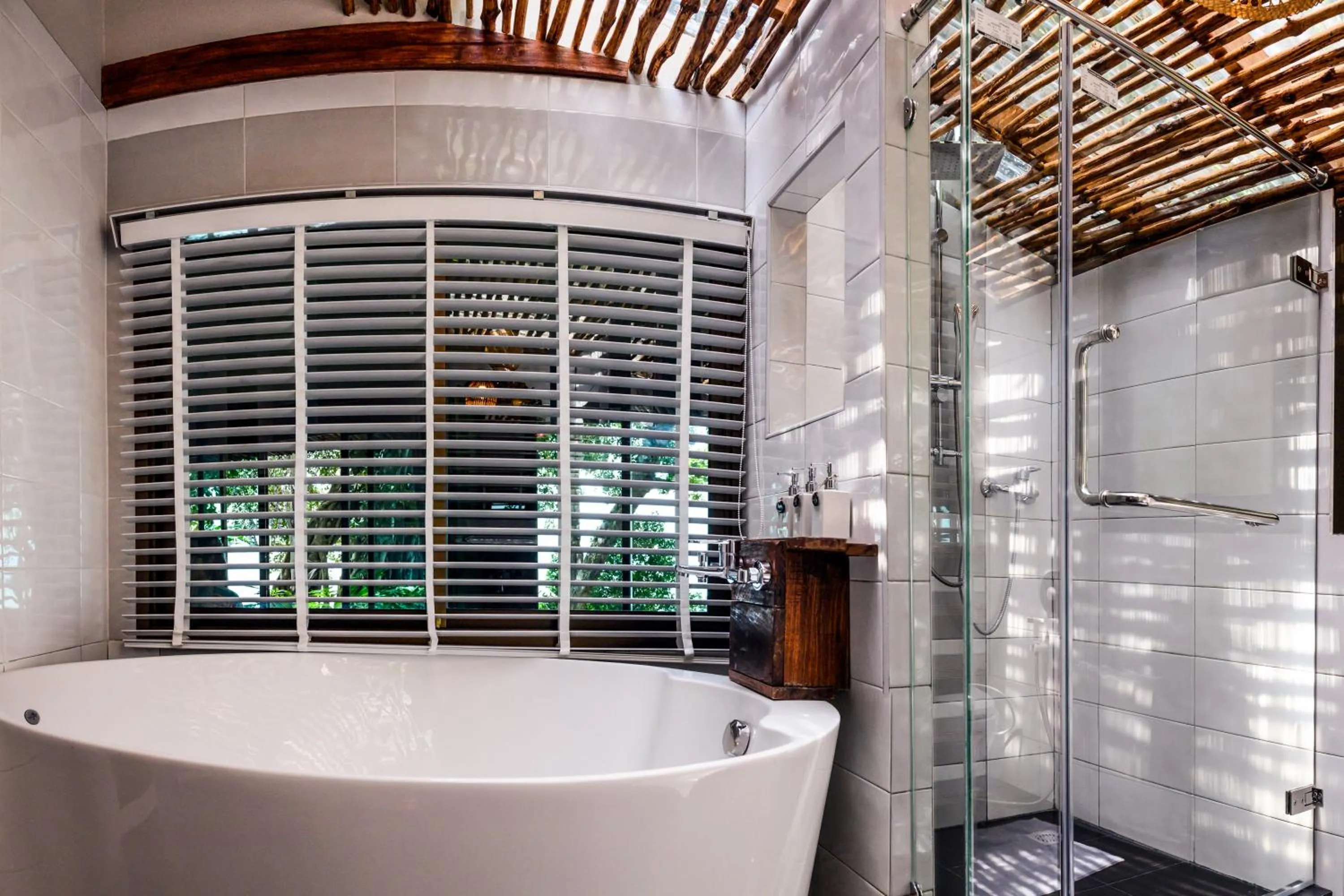 Bathroom in Koh Jum Ocean Beach Resort