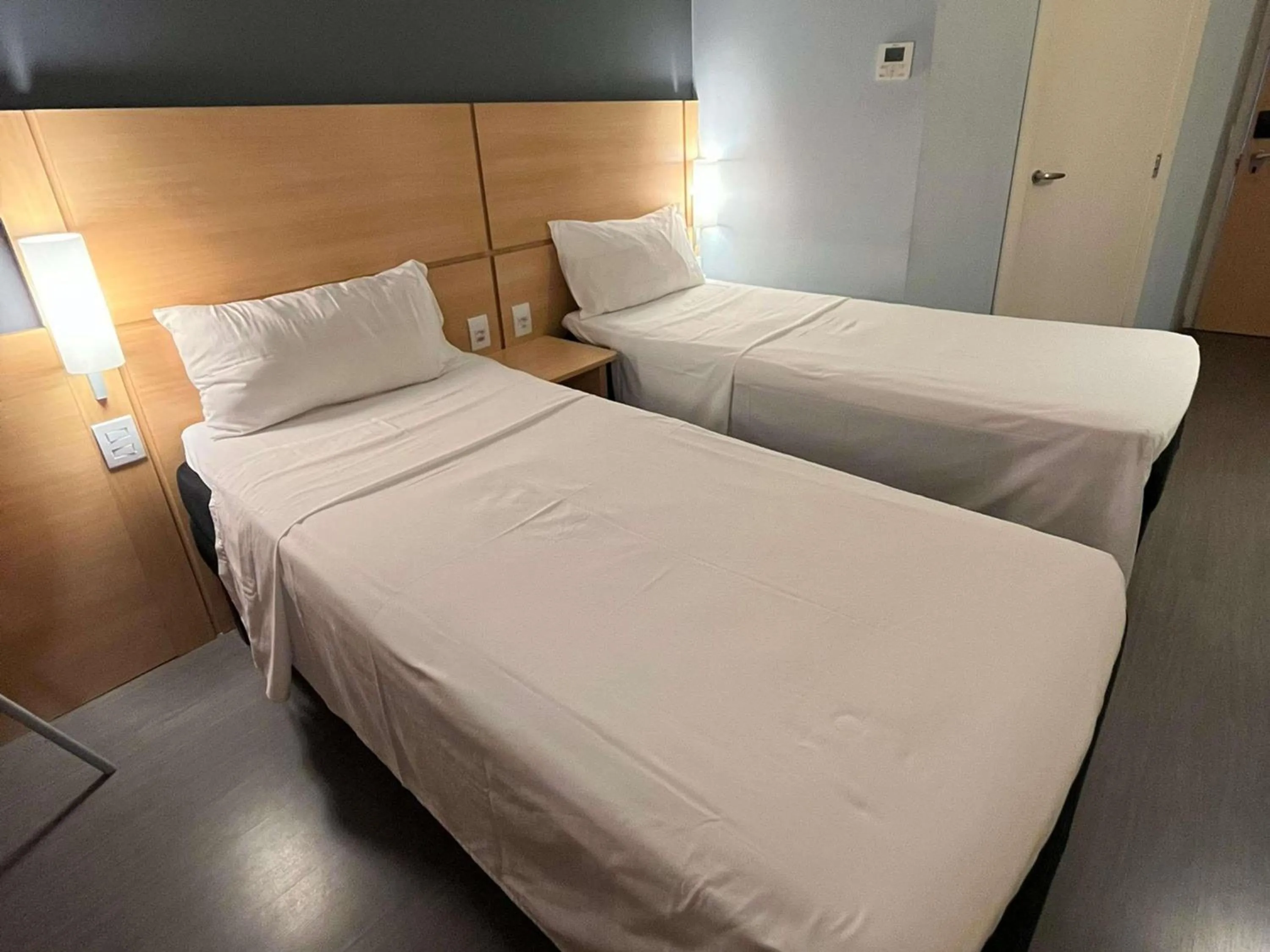 Bedroom, Bed in ibis Catalao