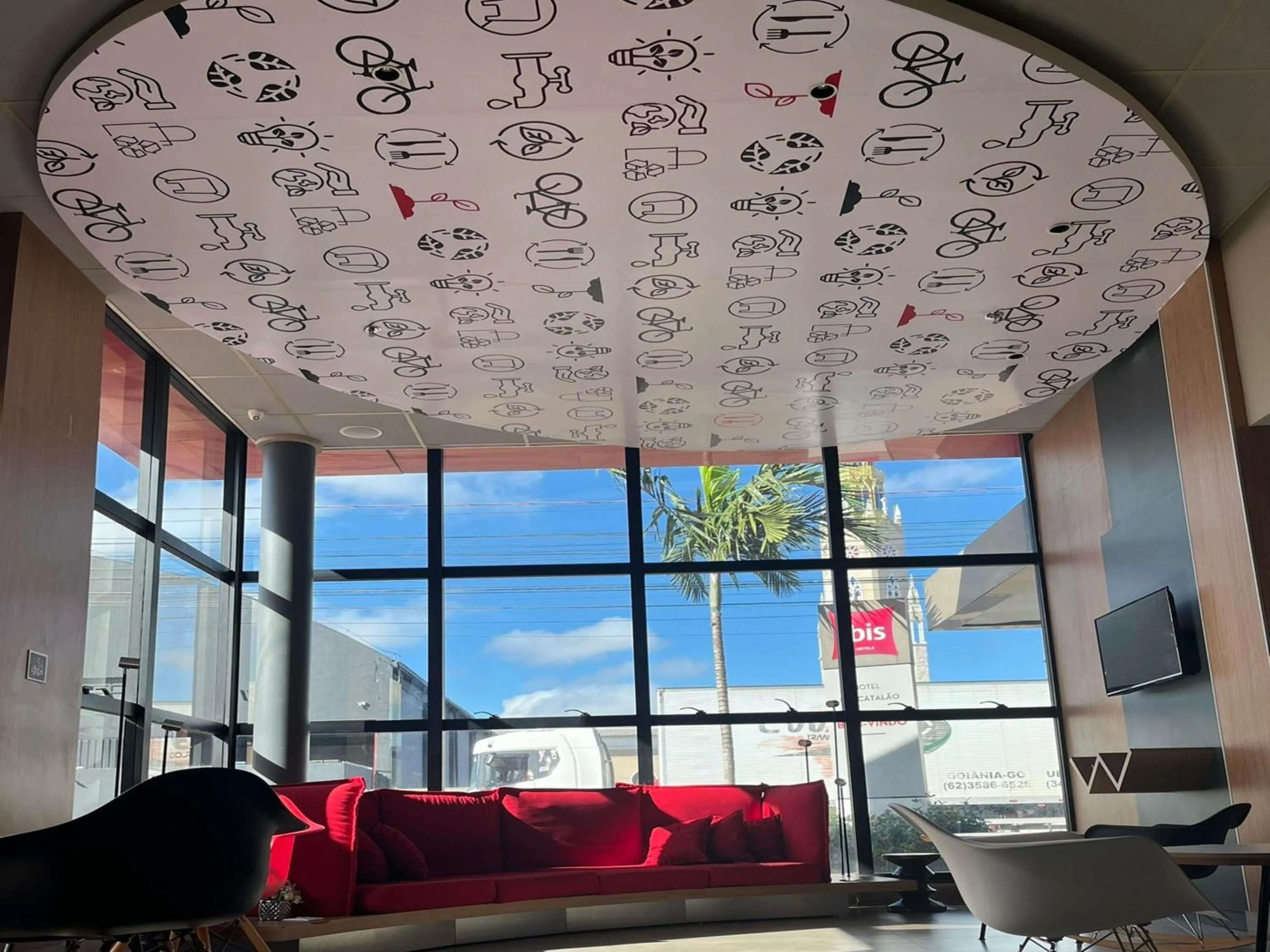 Lounge or bar in ibis Catalao