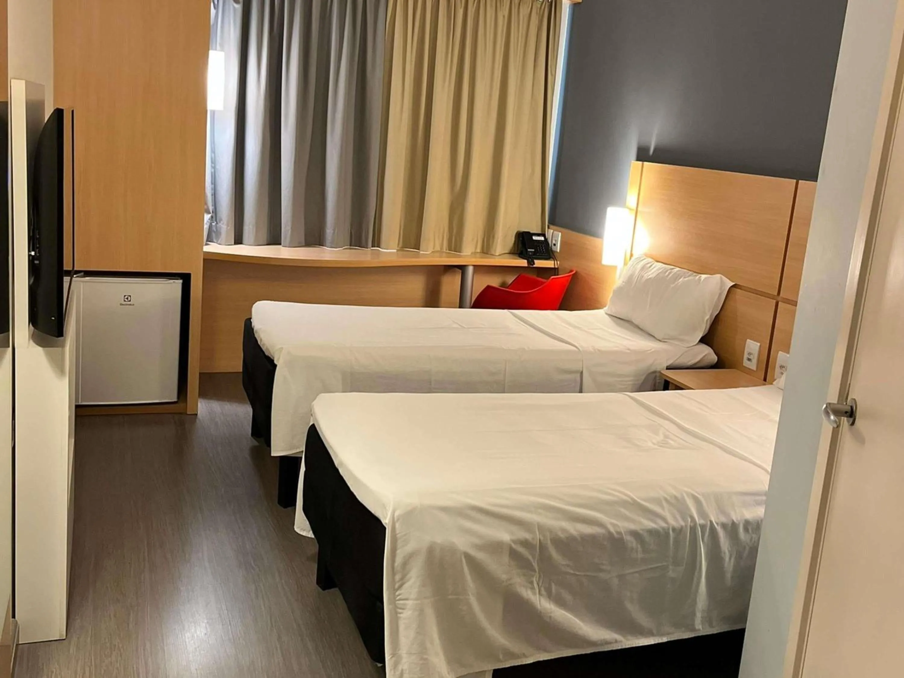 Bedroom, Bed in ibis Catalao