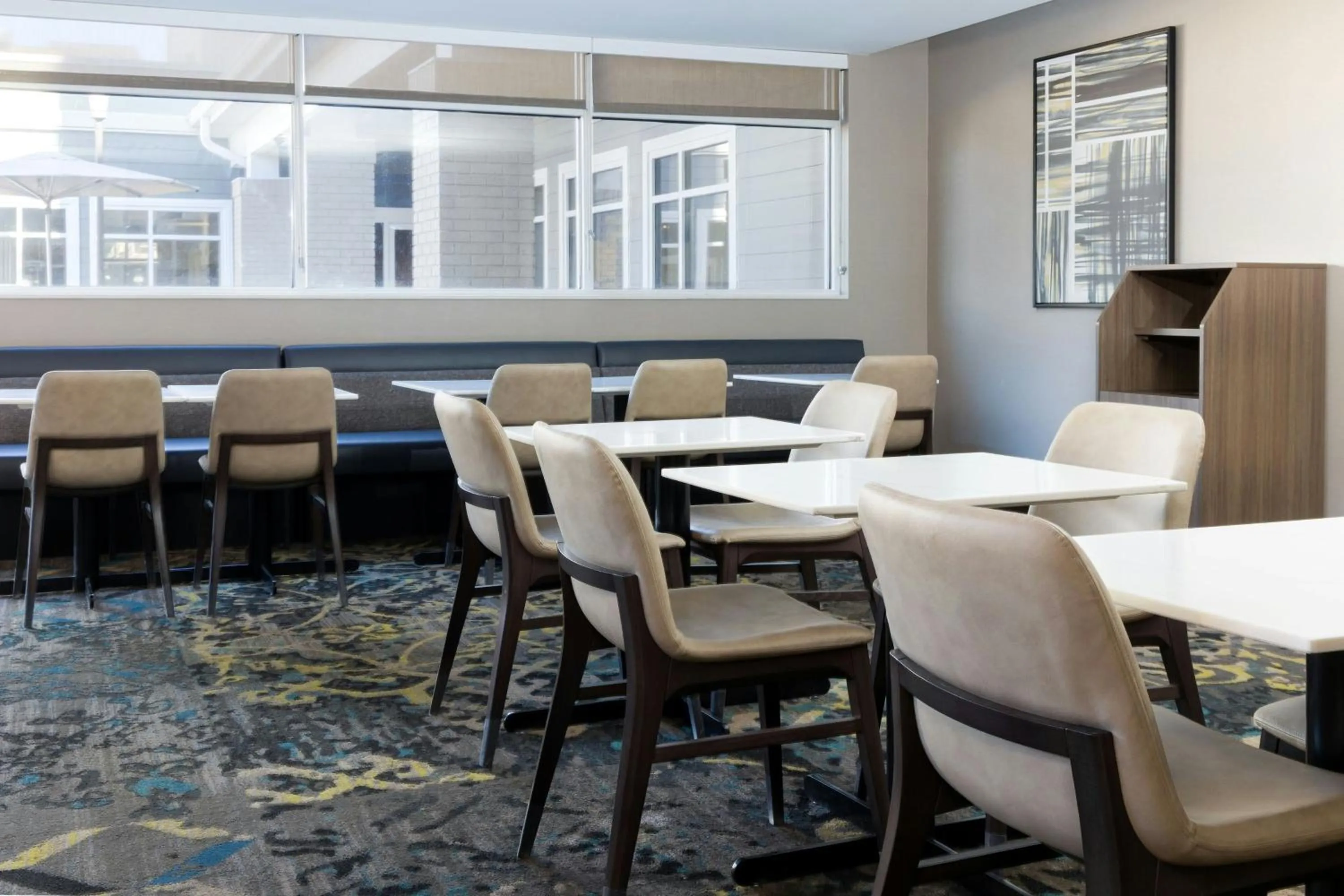 Breakfast in Residence Inn by Marriott Denver Central Park