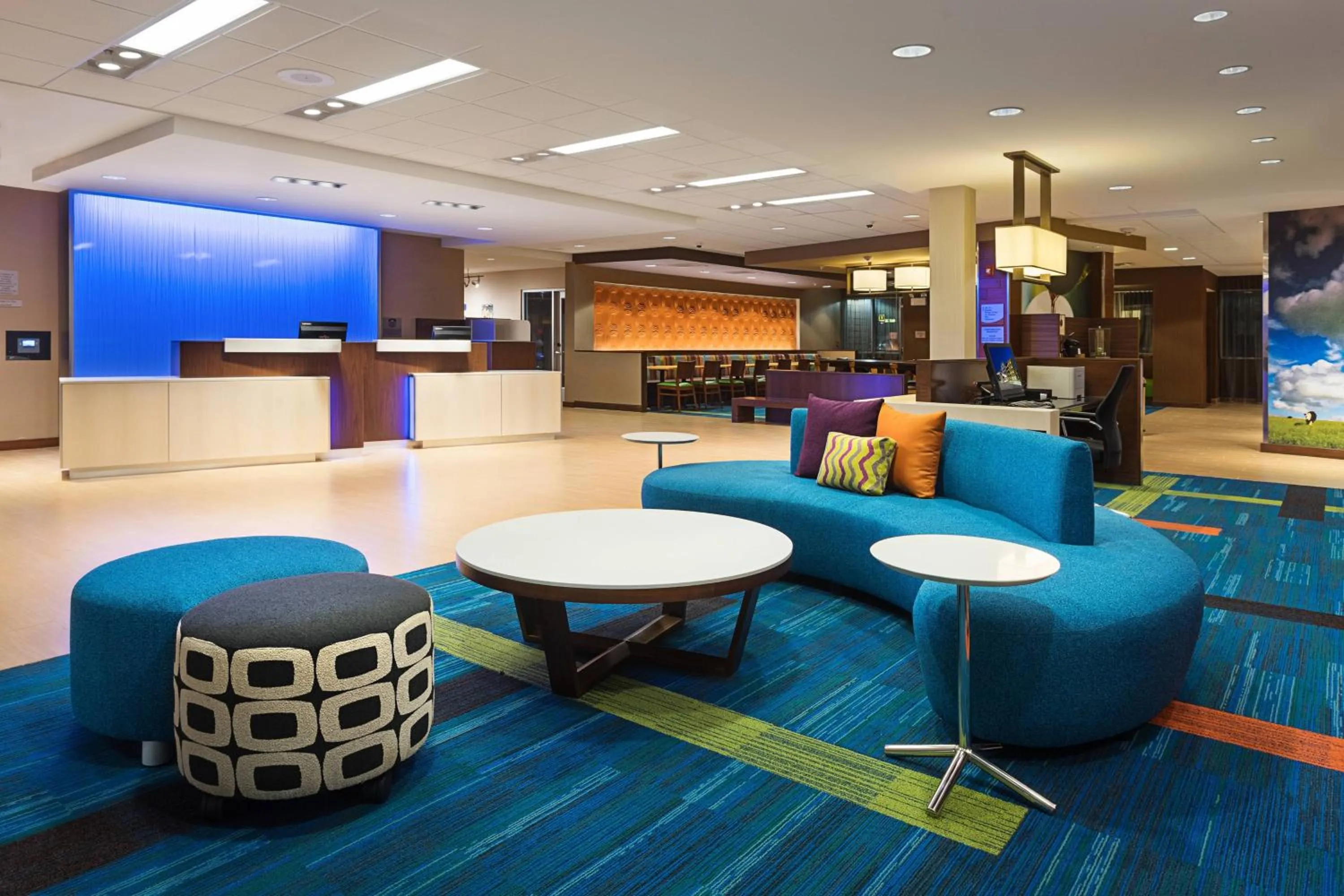 Lobby or reception in Fairfield Inn & Suites by Marriott Belle Vernon