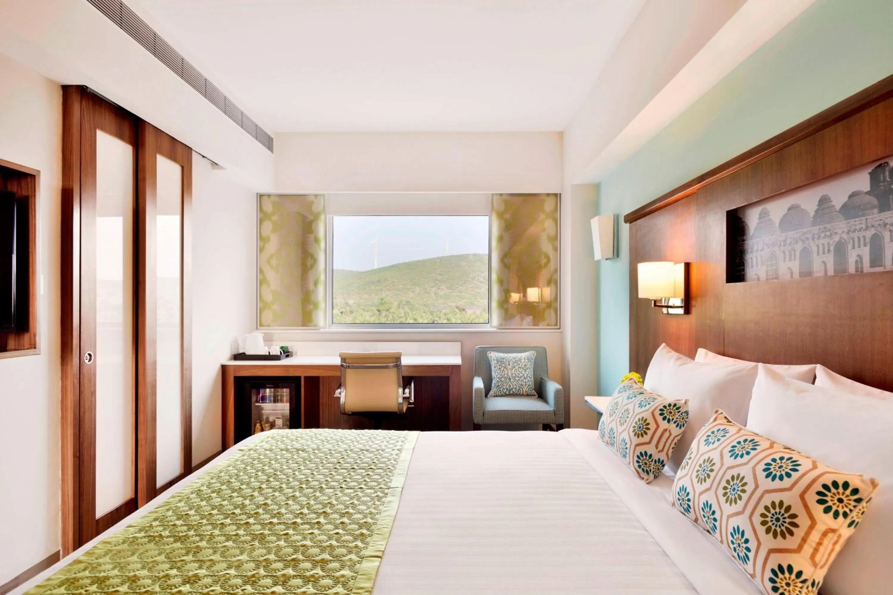 Photo of the whole room, Bed in Fairfield by Marriott Belagavi