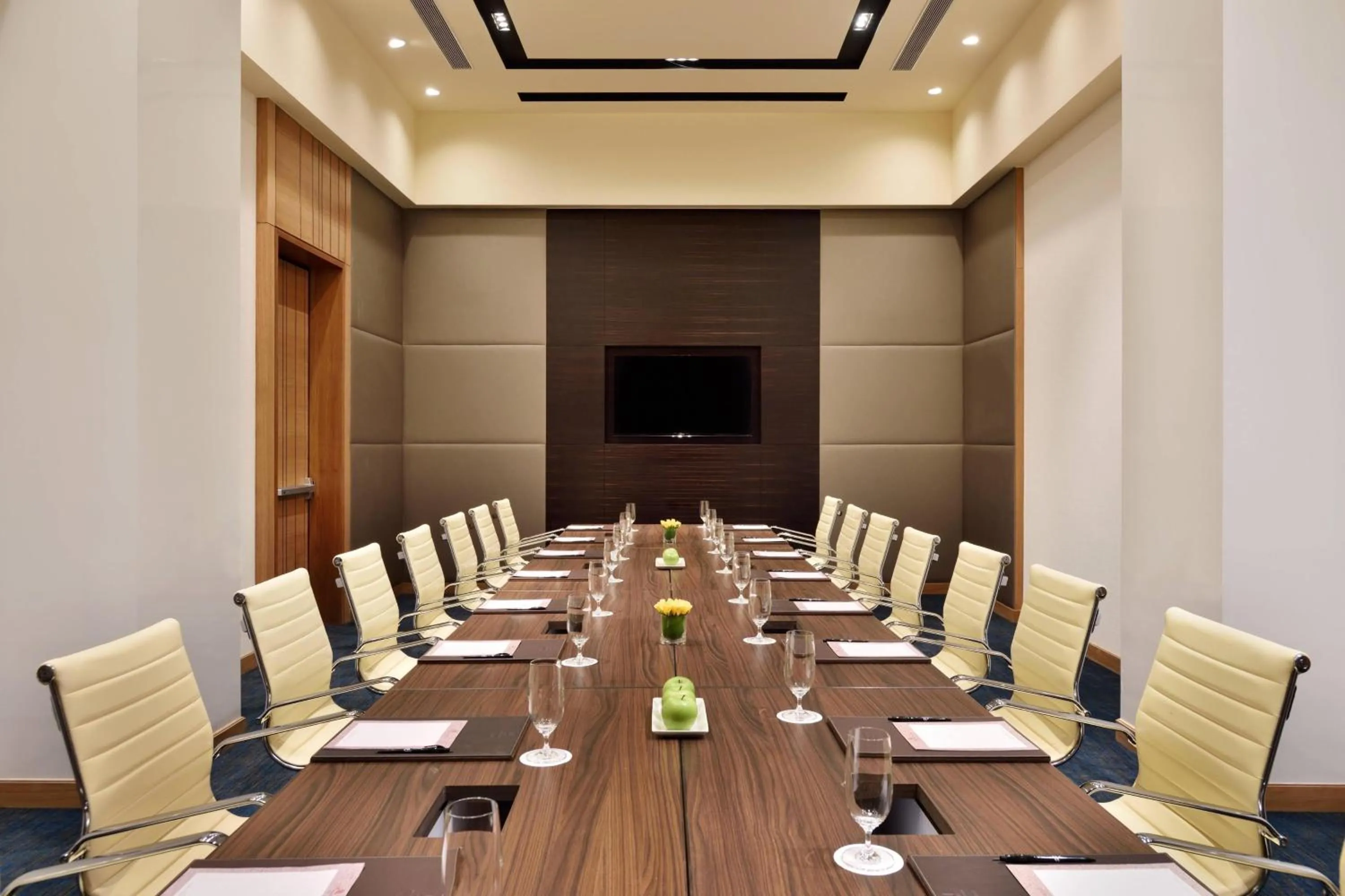 Meeting/conference room in Fairfield by Marriott Belagavi