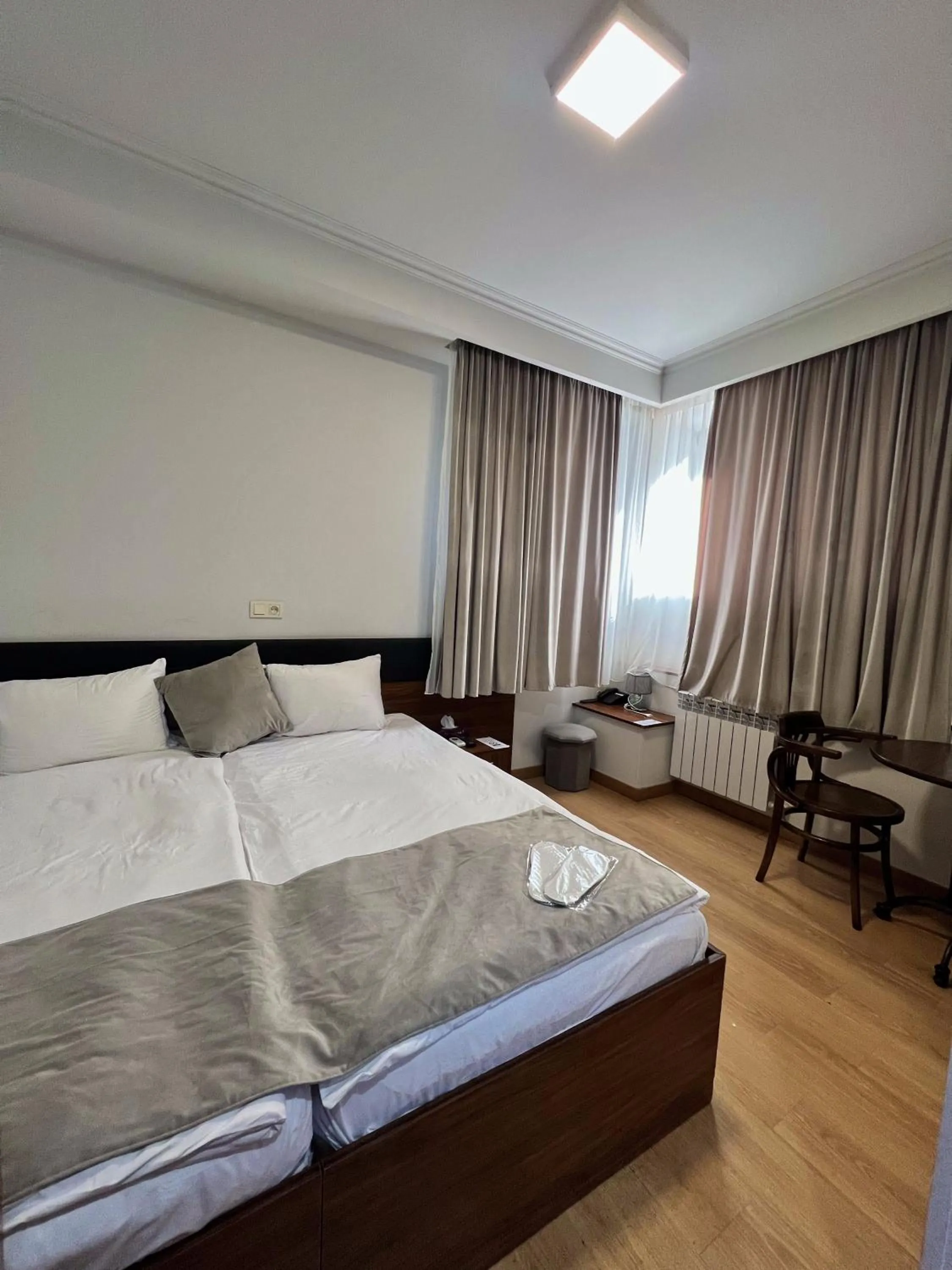 Bed in Mashtots Hotel