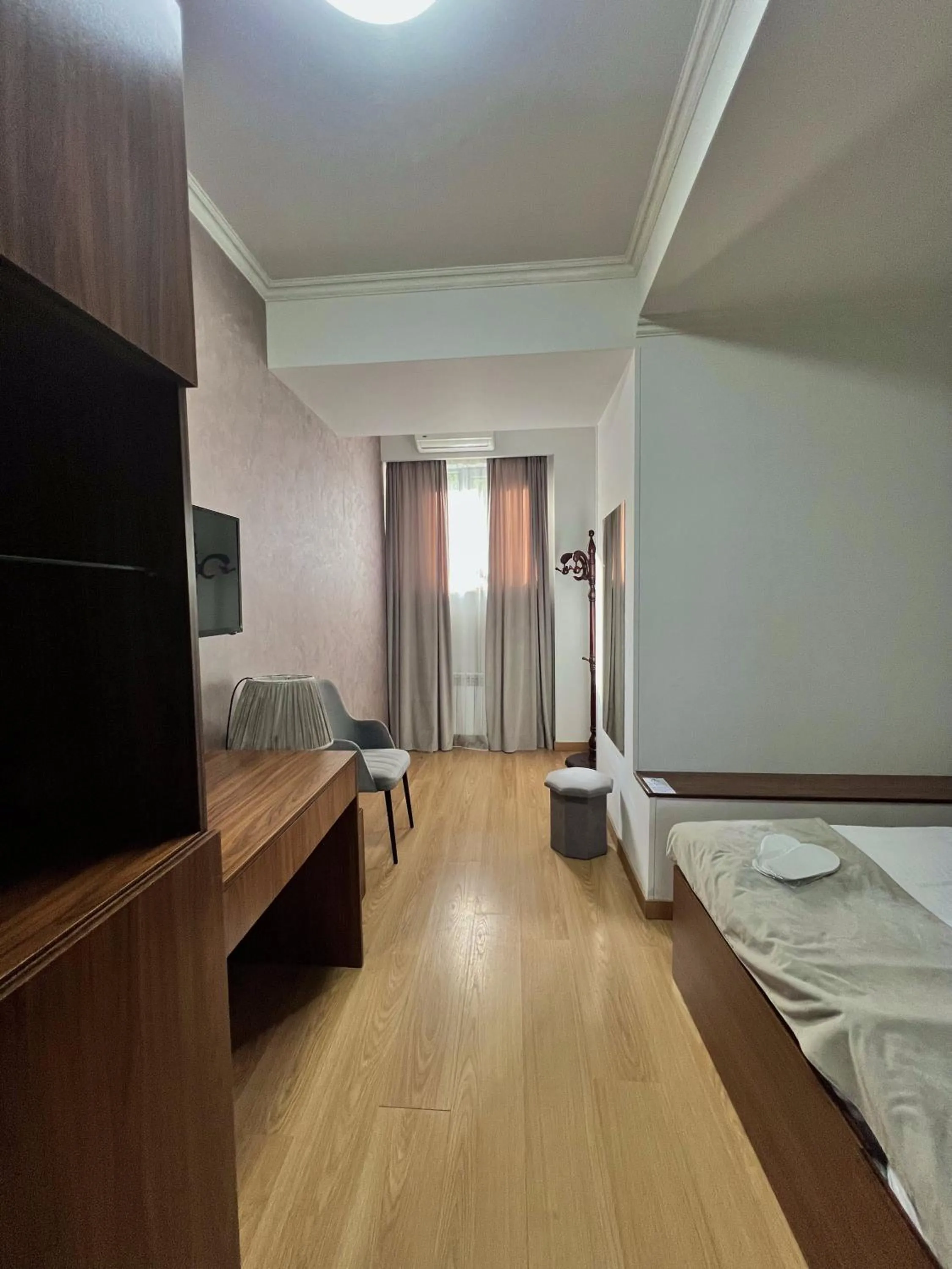 Photo of the whole room, Bed in Mashtots Hotel