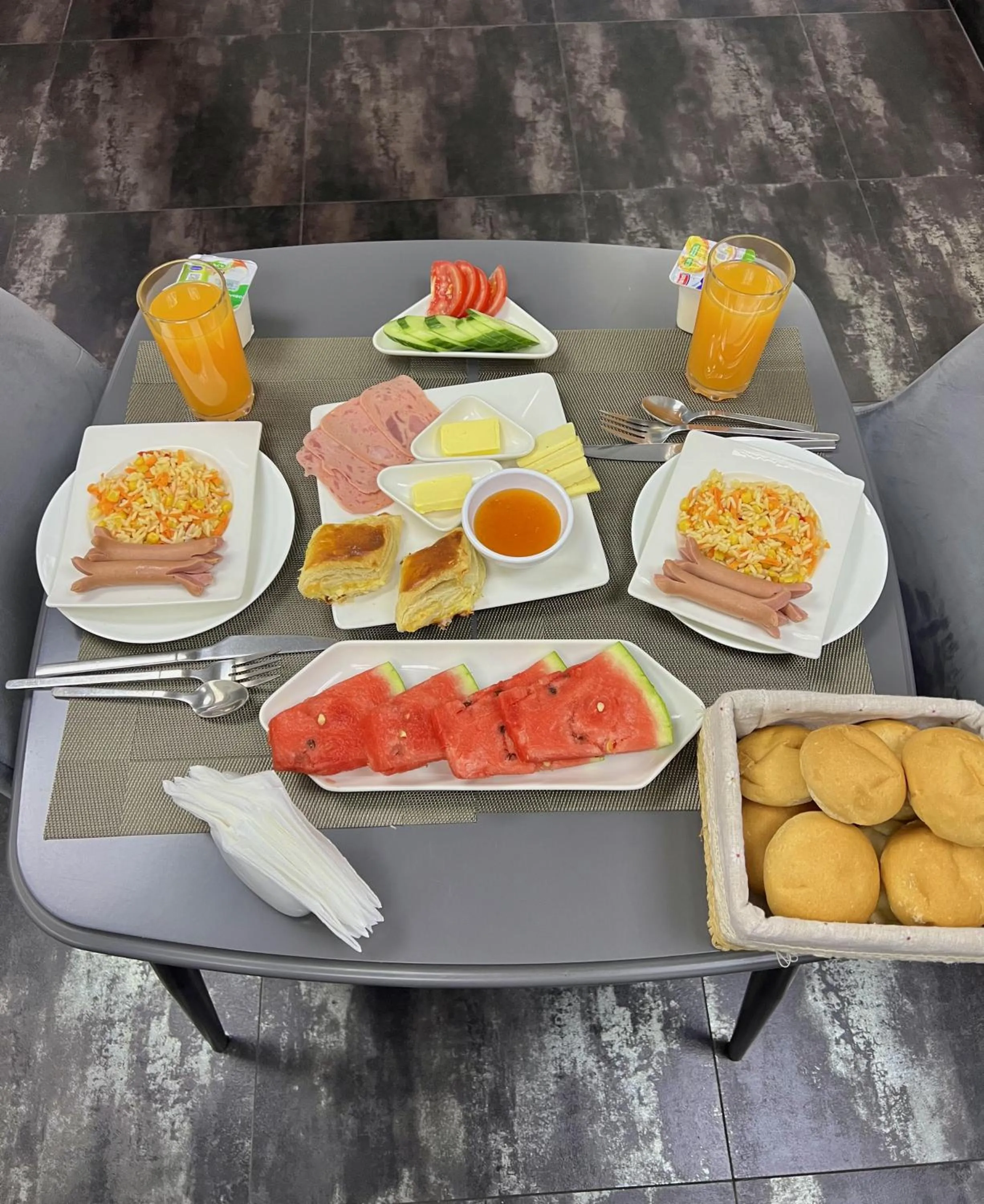 Breakfast in Mashtots Hotel