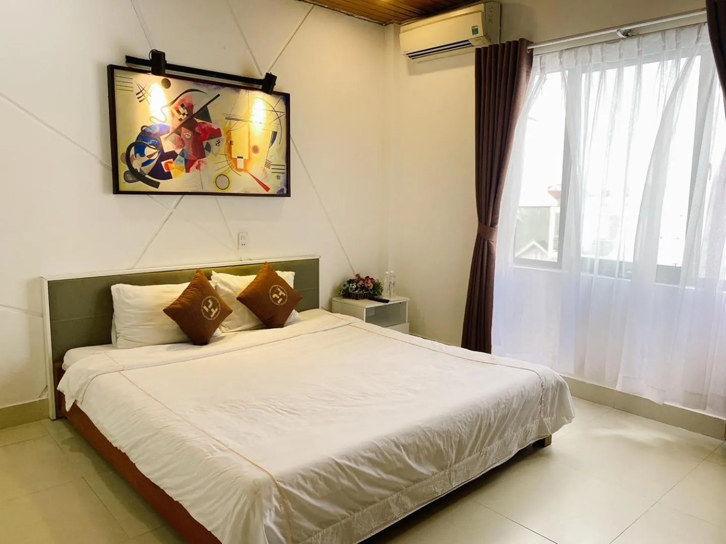 Bed in Poetic Hue Hotel & Spa