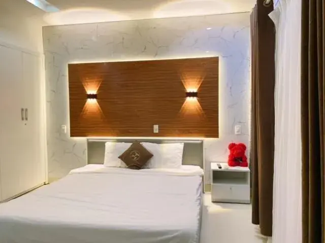 Deluxe Double Room in Poetic Hue Hotel & Spa Deluxe Double Room in Poetic Hue Hotel & Spa