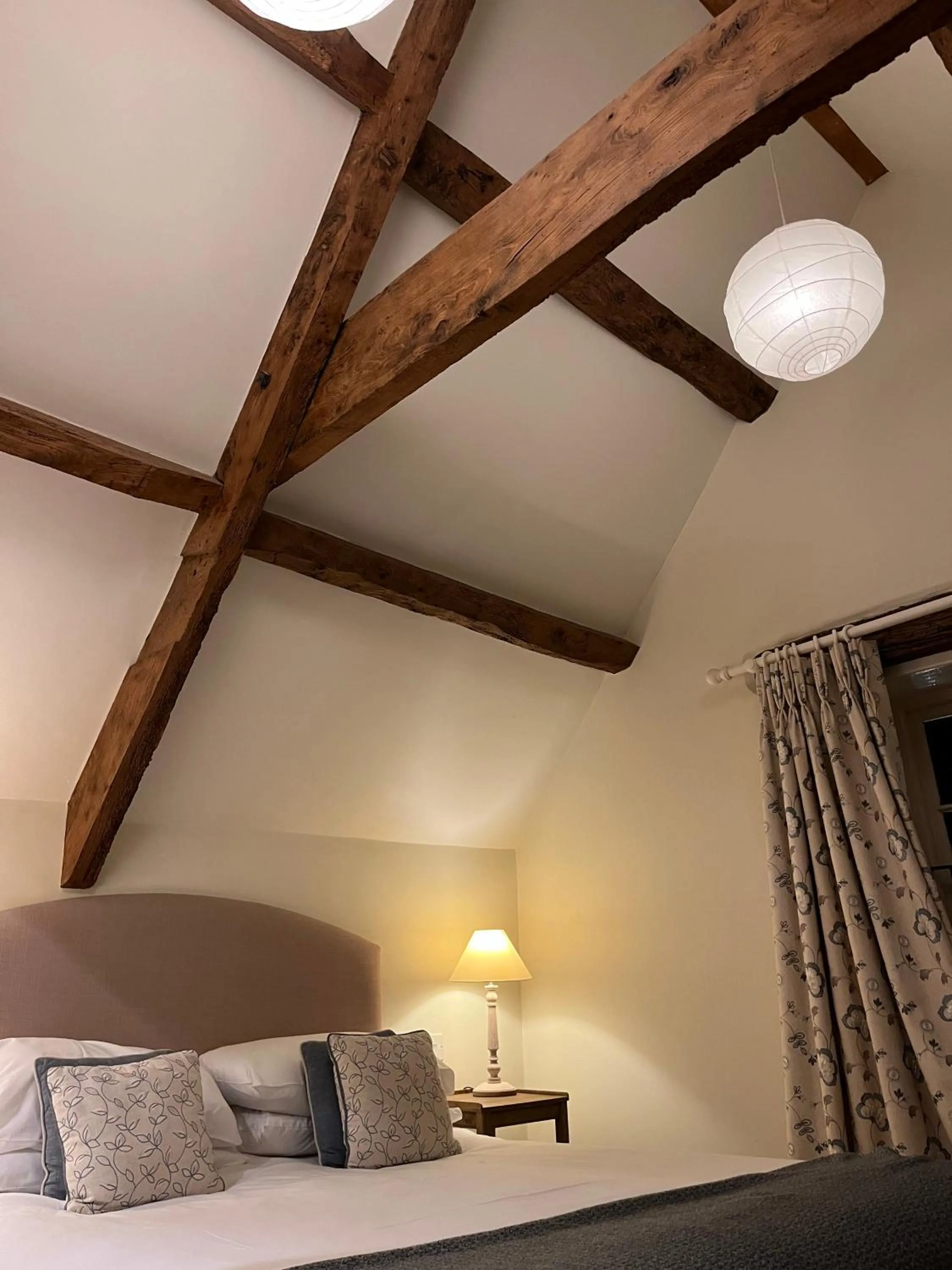 Bed in Cat and Custard Pot Inn