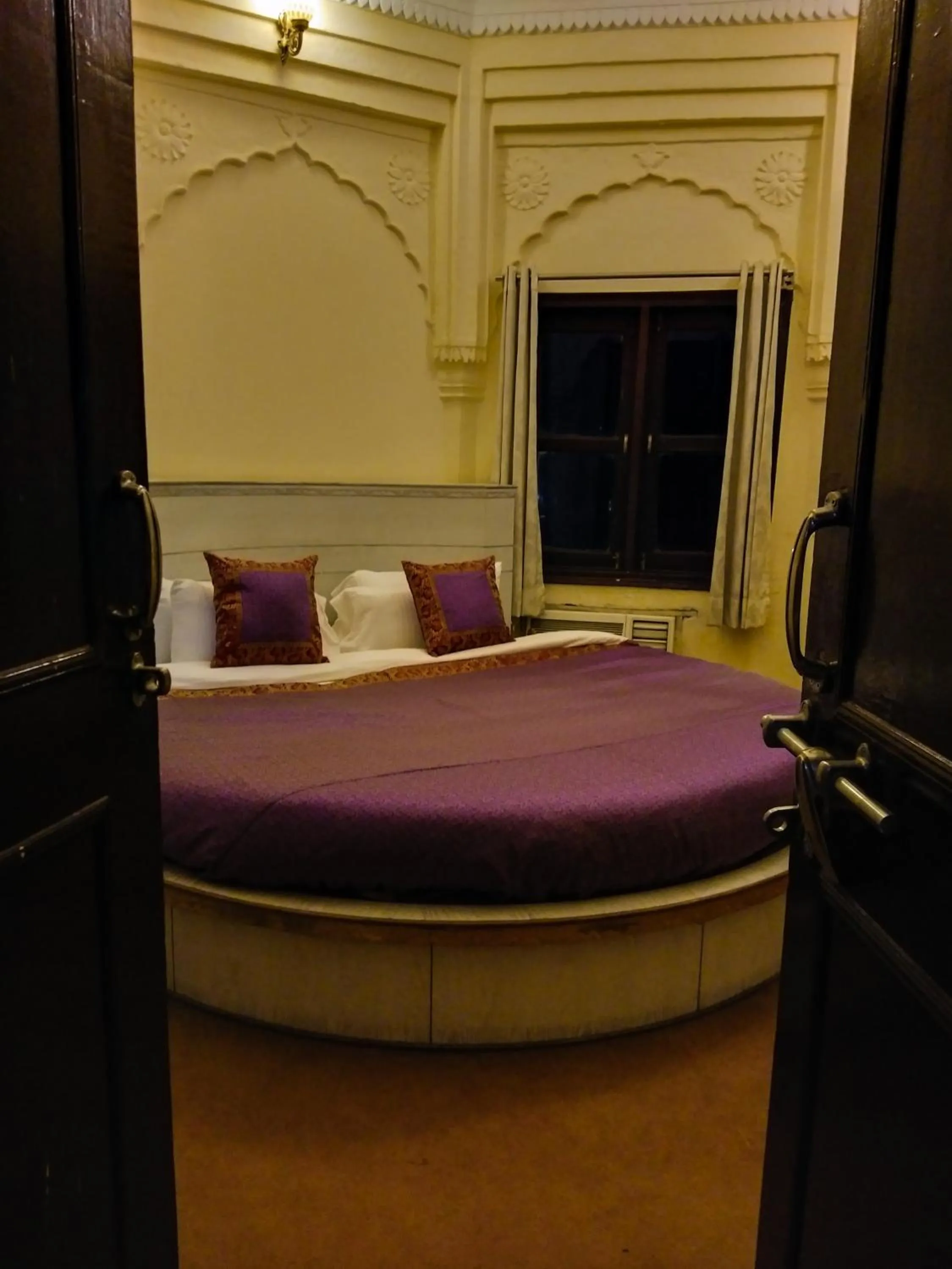 Dwivedi Hotels Hotel Elena