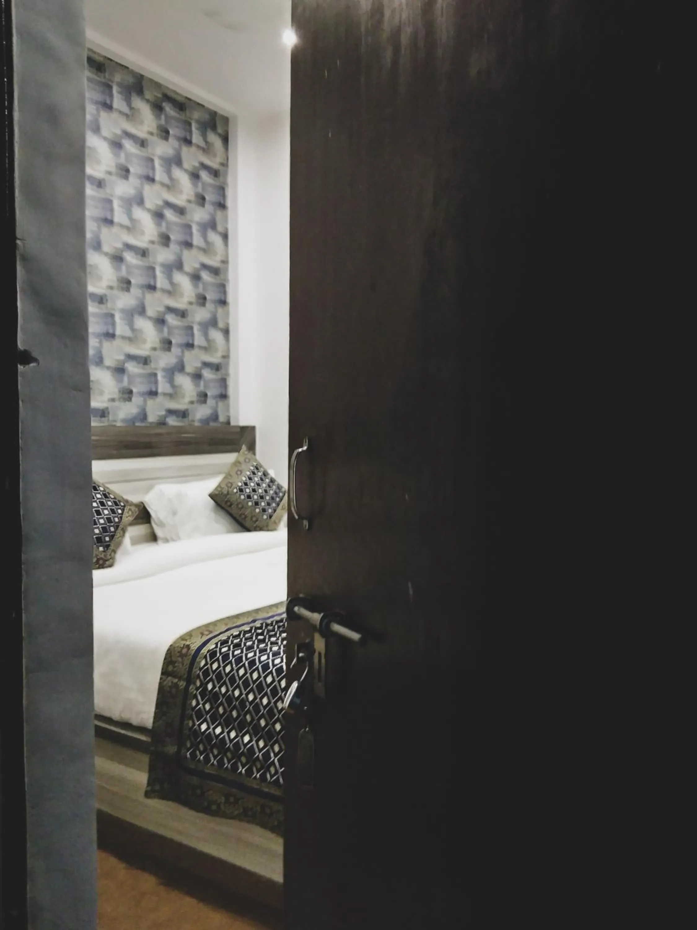 Dwivedi Hotels Hotel Elena