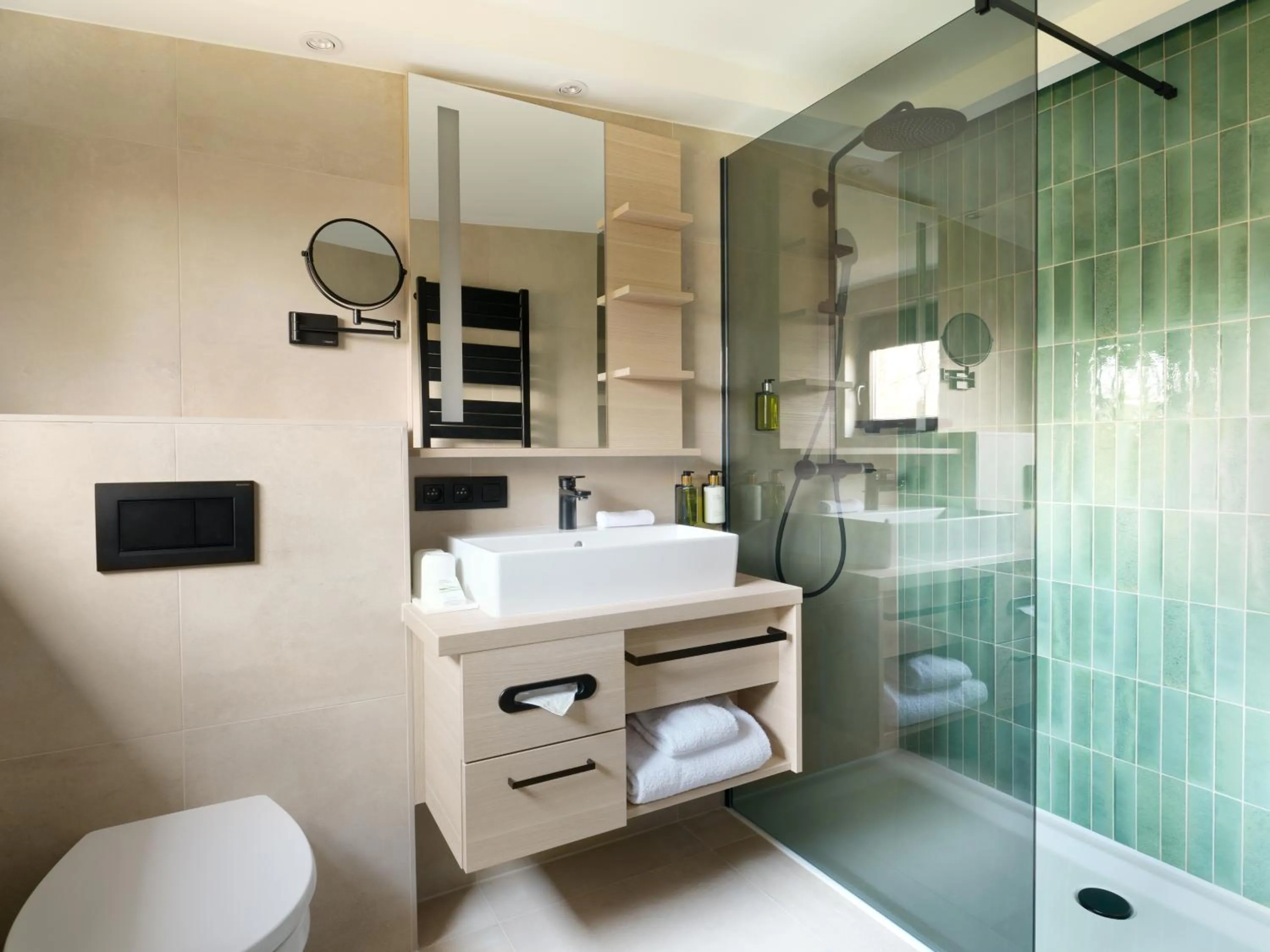 Shower in Hotel Bütgenbacher Hof