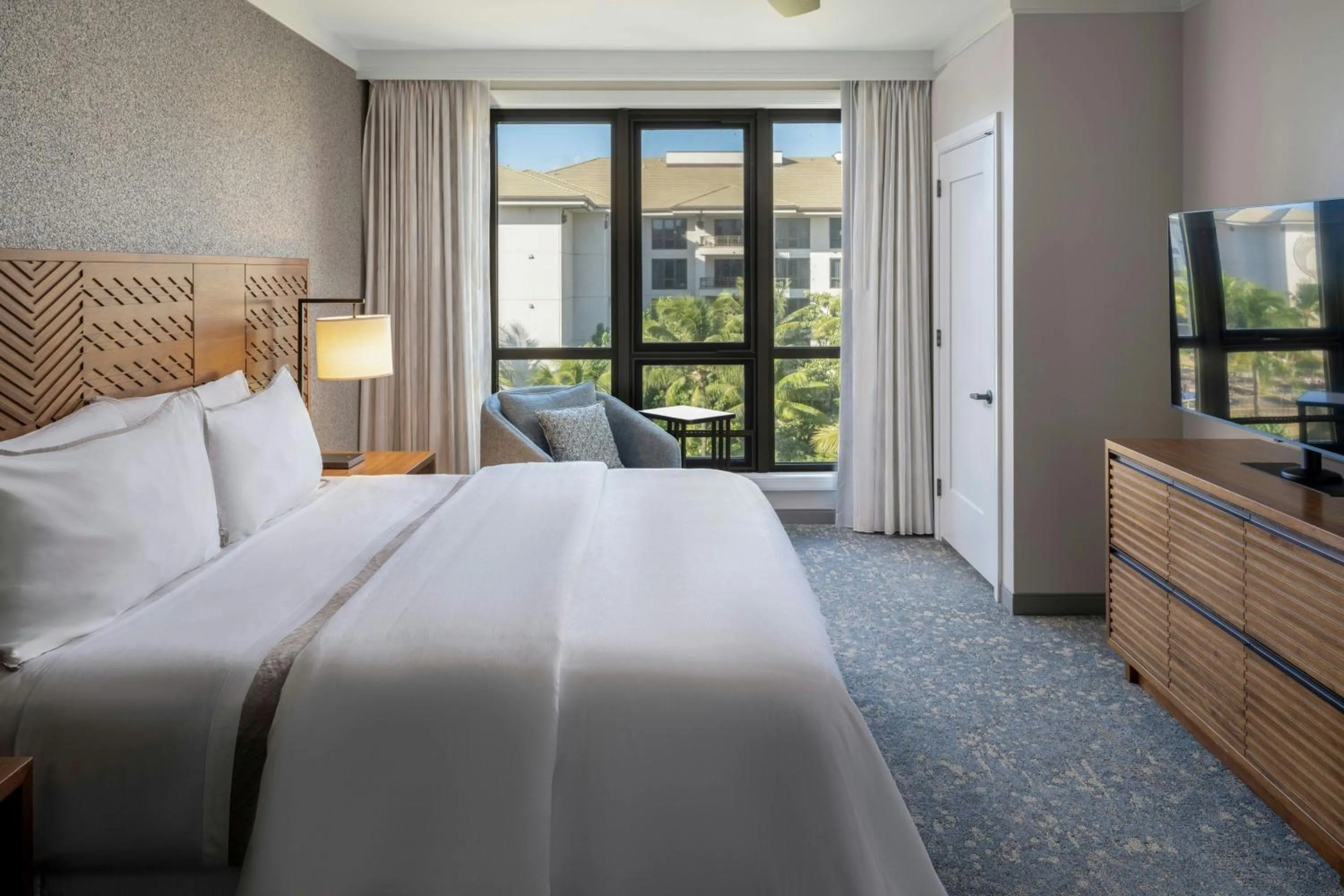 Bedroom, Bed in The Westin Nanea Ocean Villas, Ka'anapali