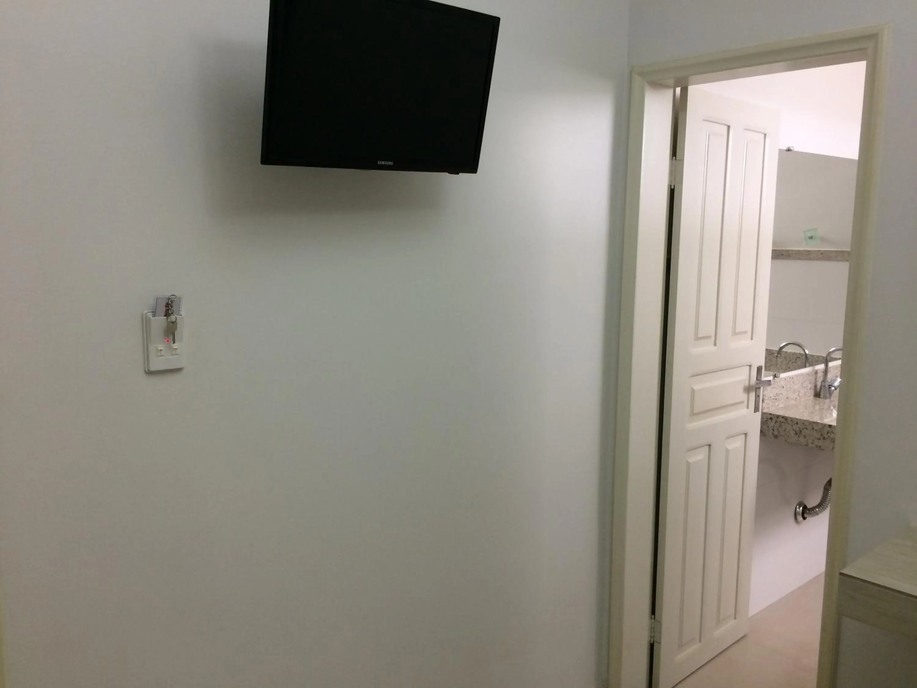 TV and multimedia in Hotel Beira Rio