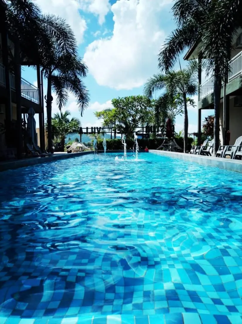 Swimming pool in Destini Akef Villa