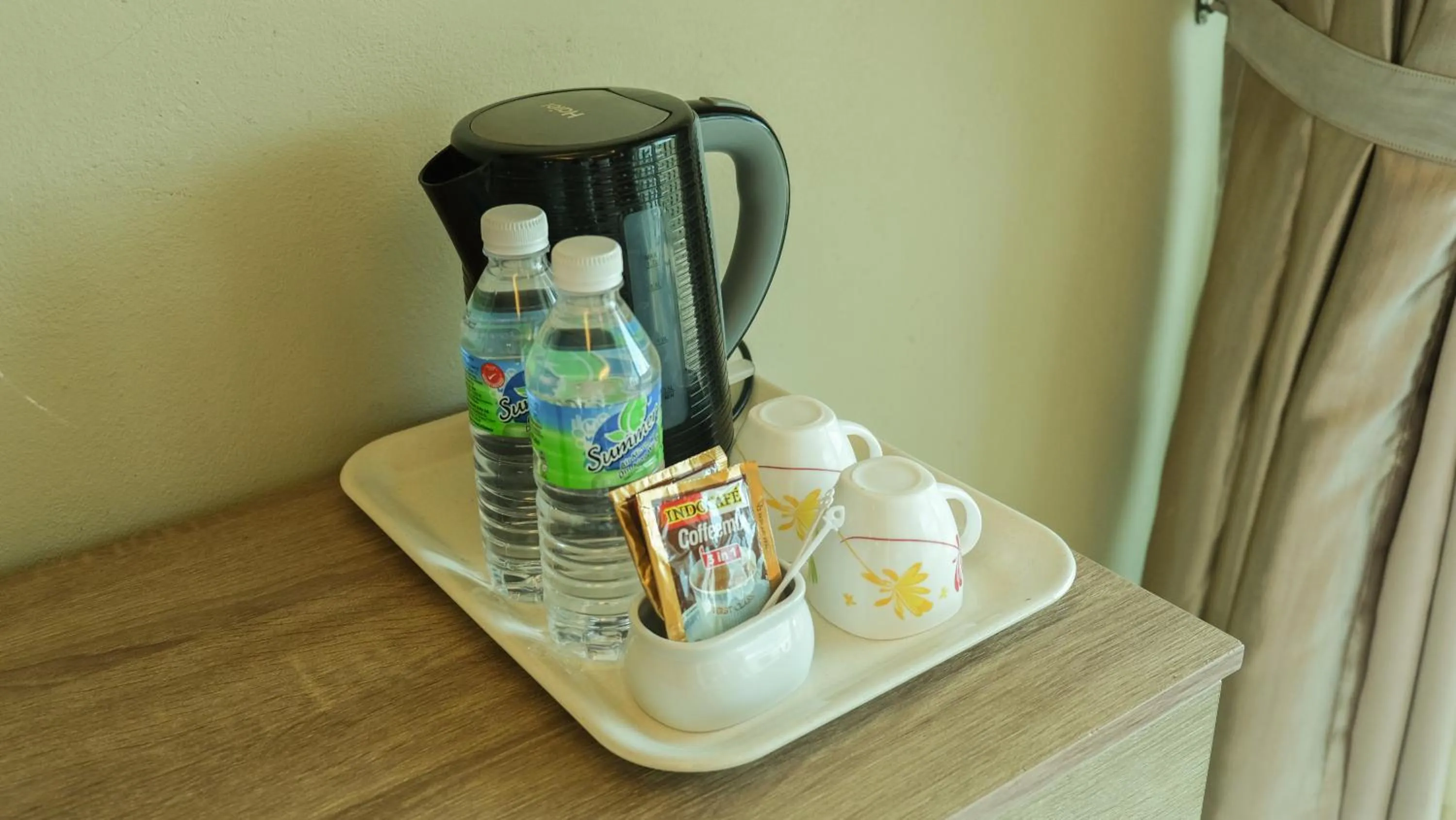 Coffee/tea facilities in Destini Akef Villa