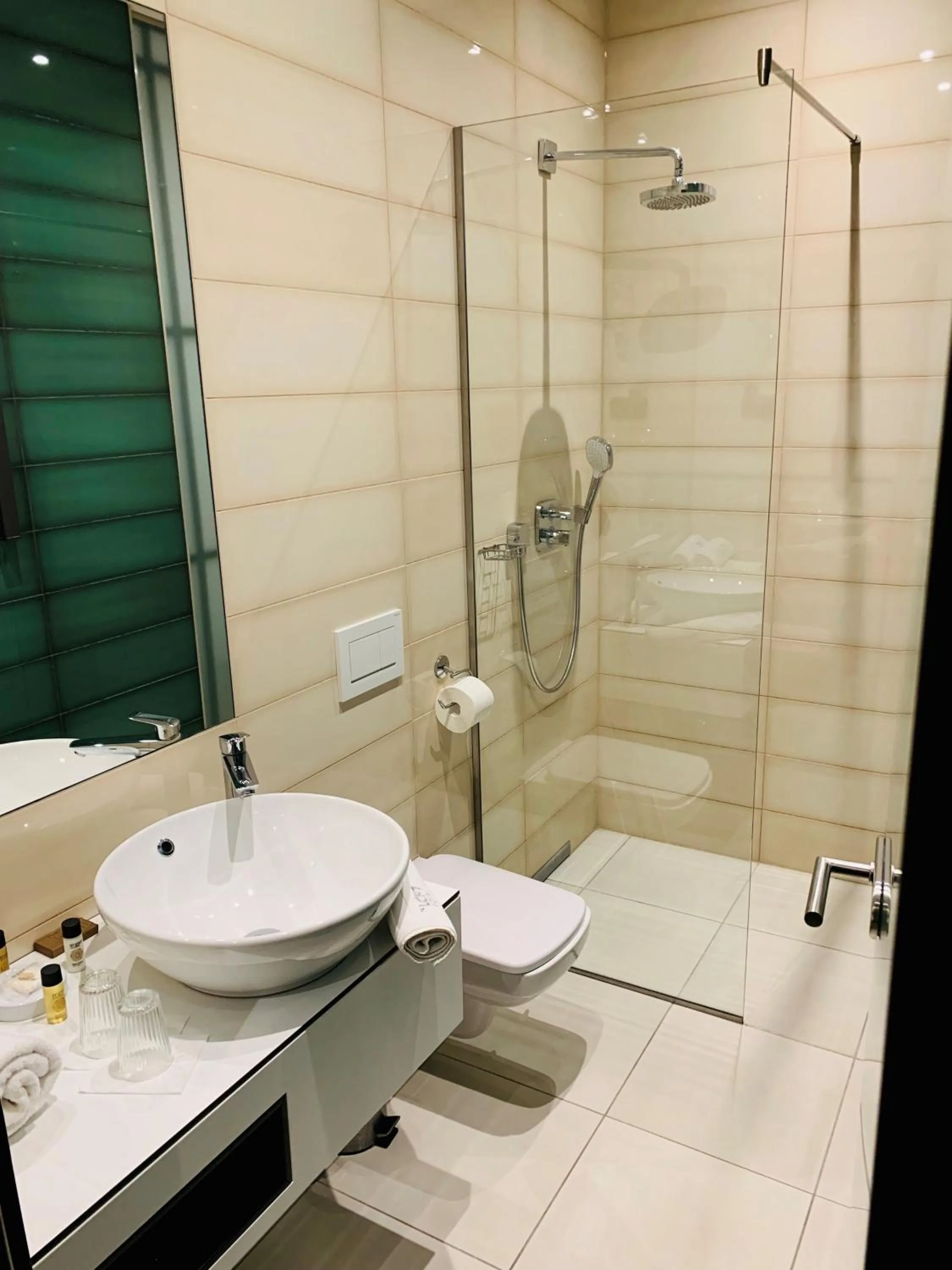 Bathroom in The Loft Budapest