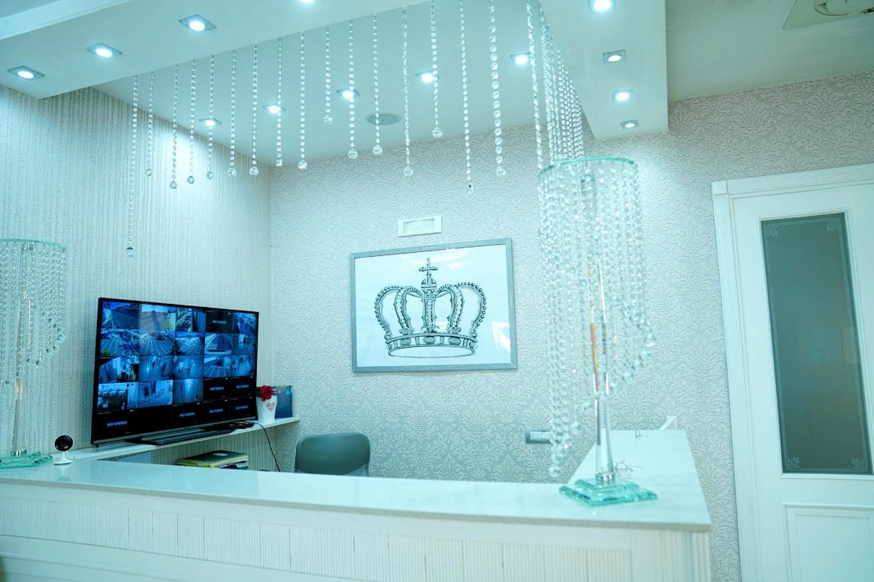 Lobby or reception in Bee Queen Hotel