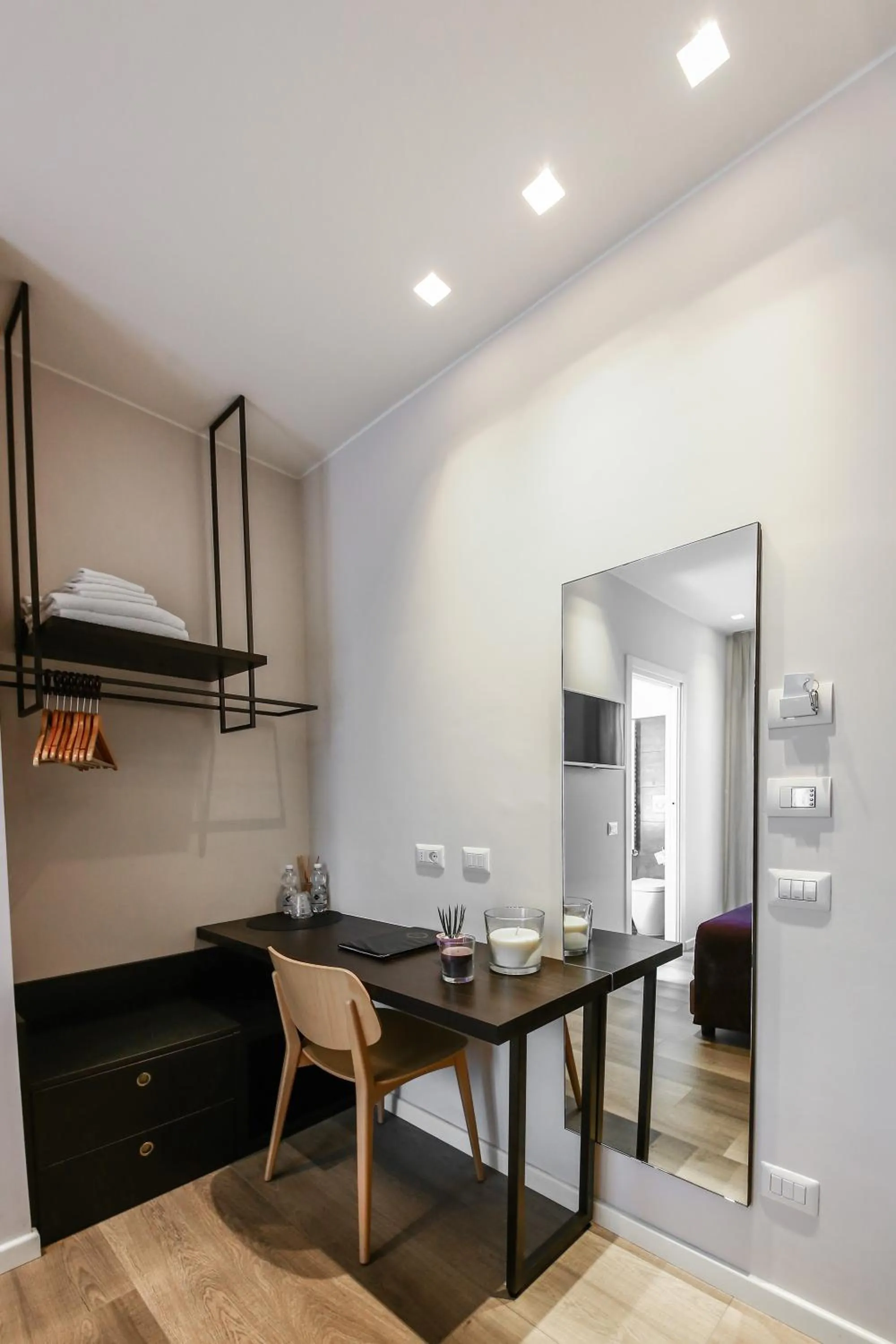 Photo of the whole room in La Bella Modena