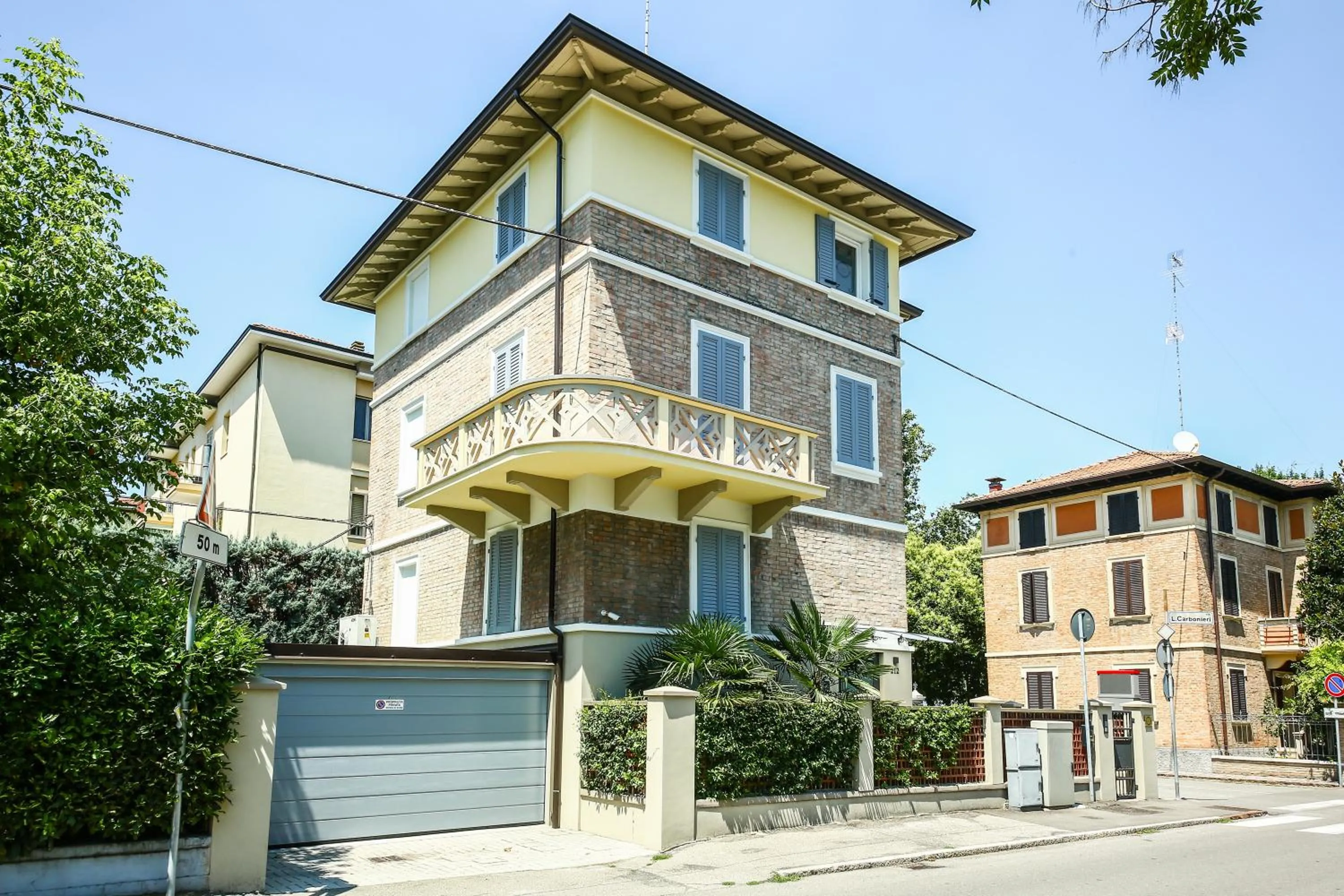 Property building in La Bella Modena