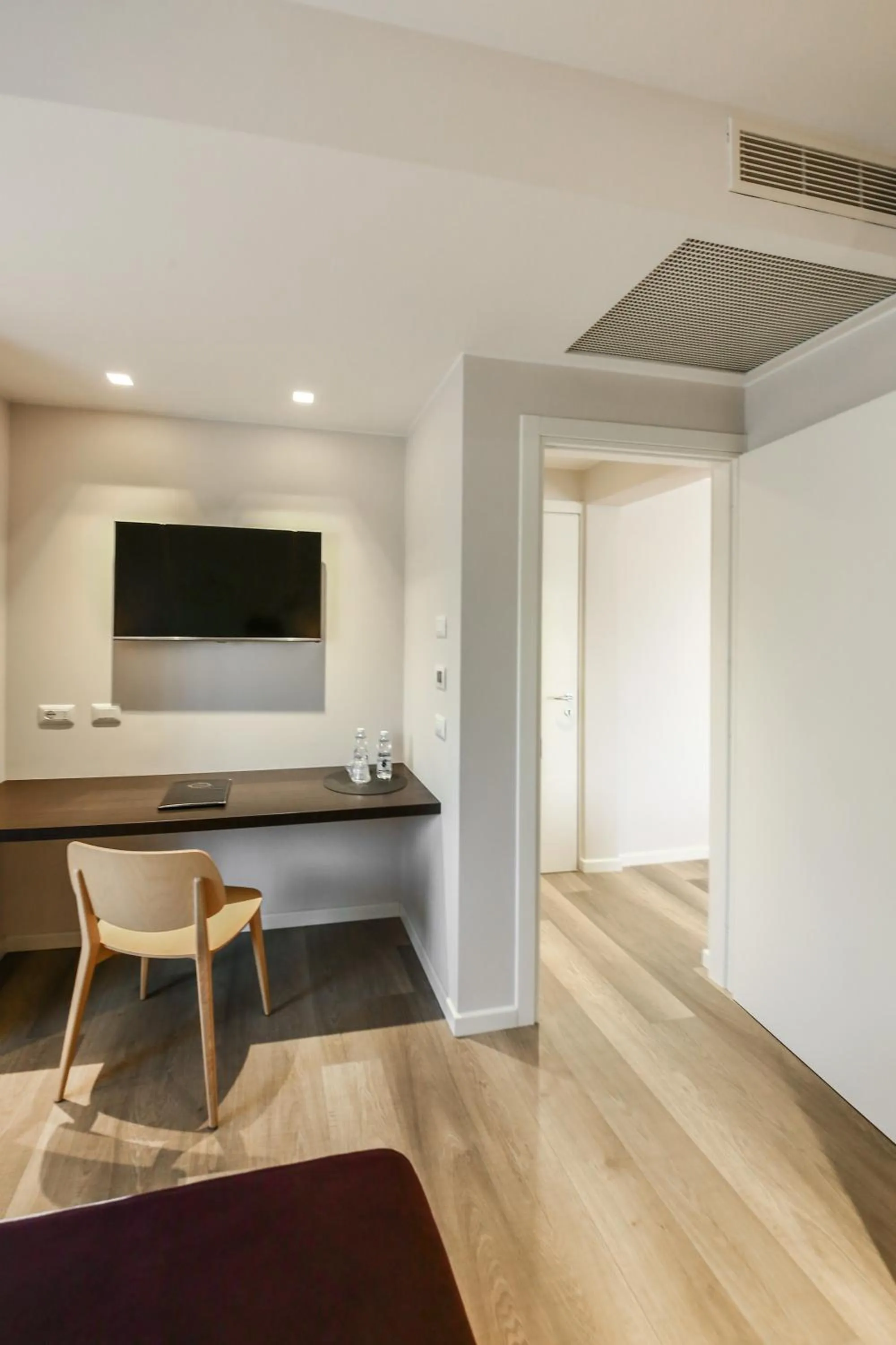 Photo of the whole room in La Bella Modena