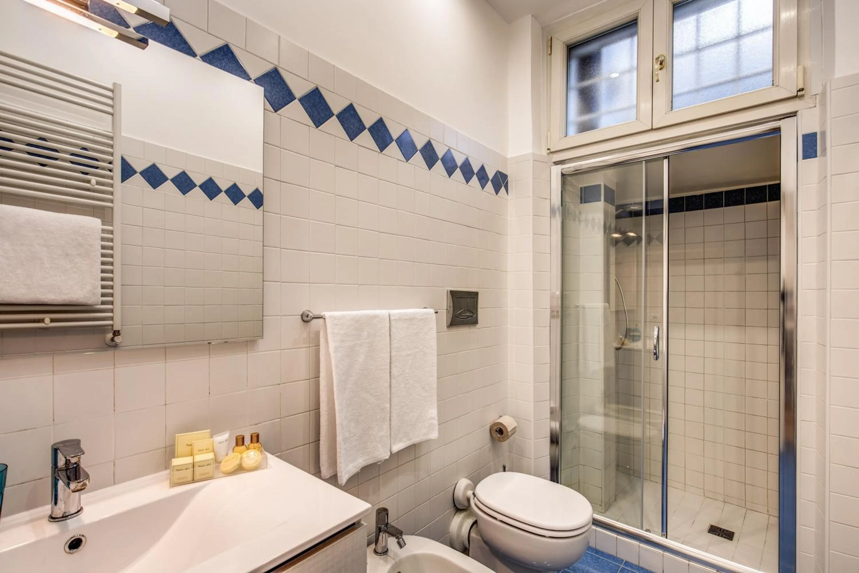 Bathroom in Dopodomani Suite