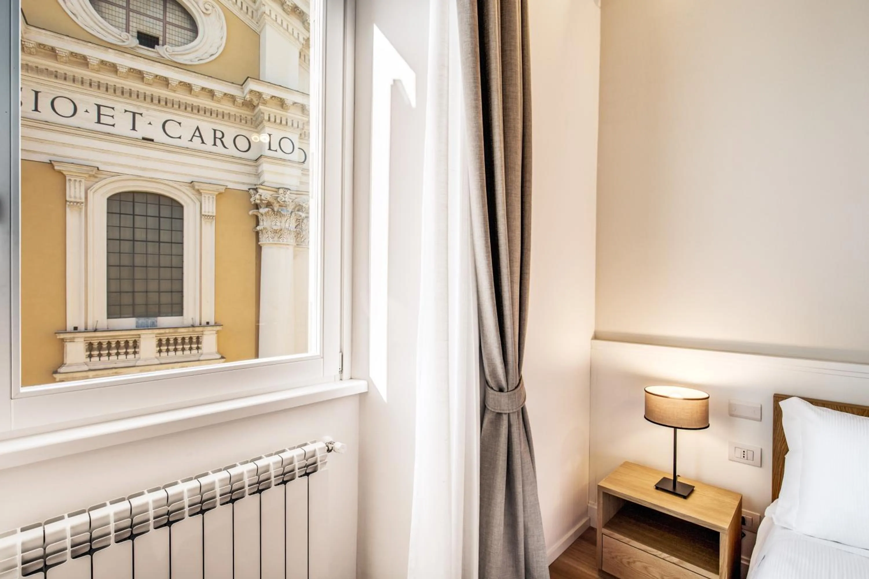 View (from property/room), Bed in Dopodomani Suite