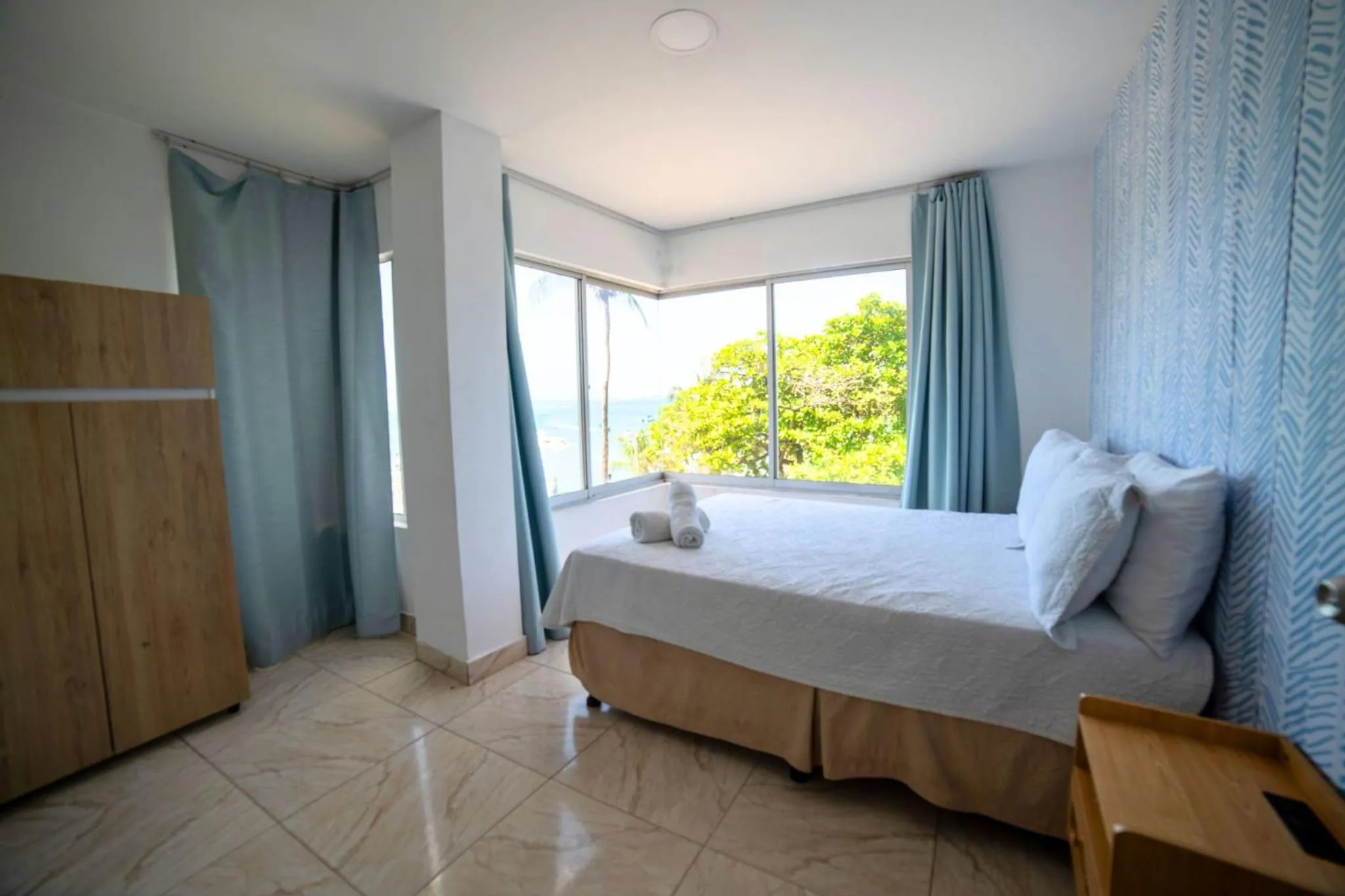 Photo of the whole room, Bed in ZOJO MARiNA BAY