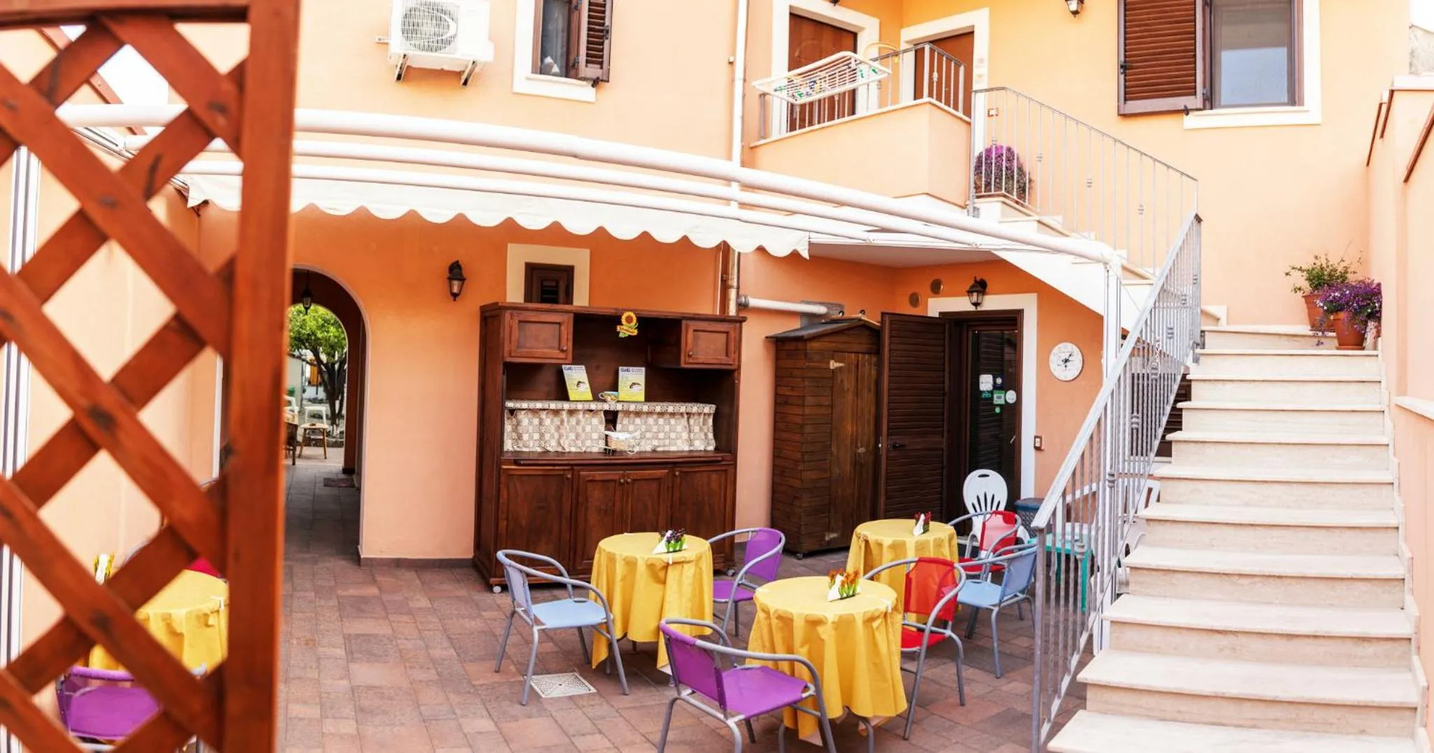 Property building in Villa dei Mercanti