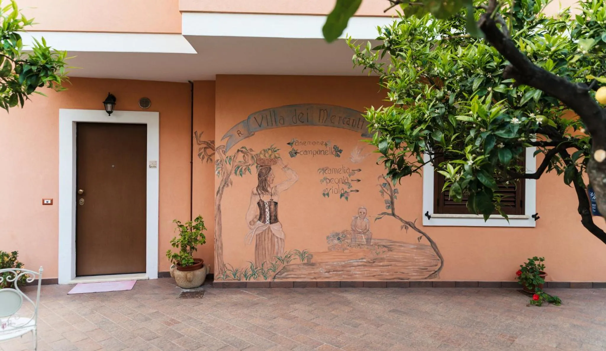 Facade/entrance in Villa dei Mercanti