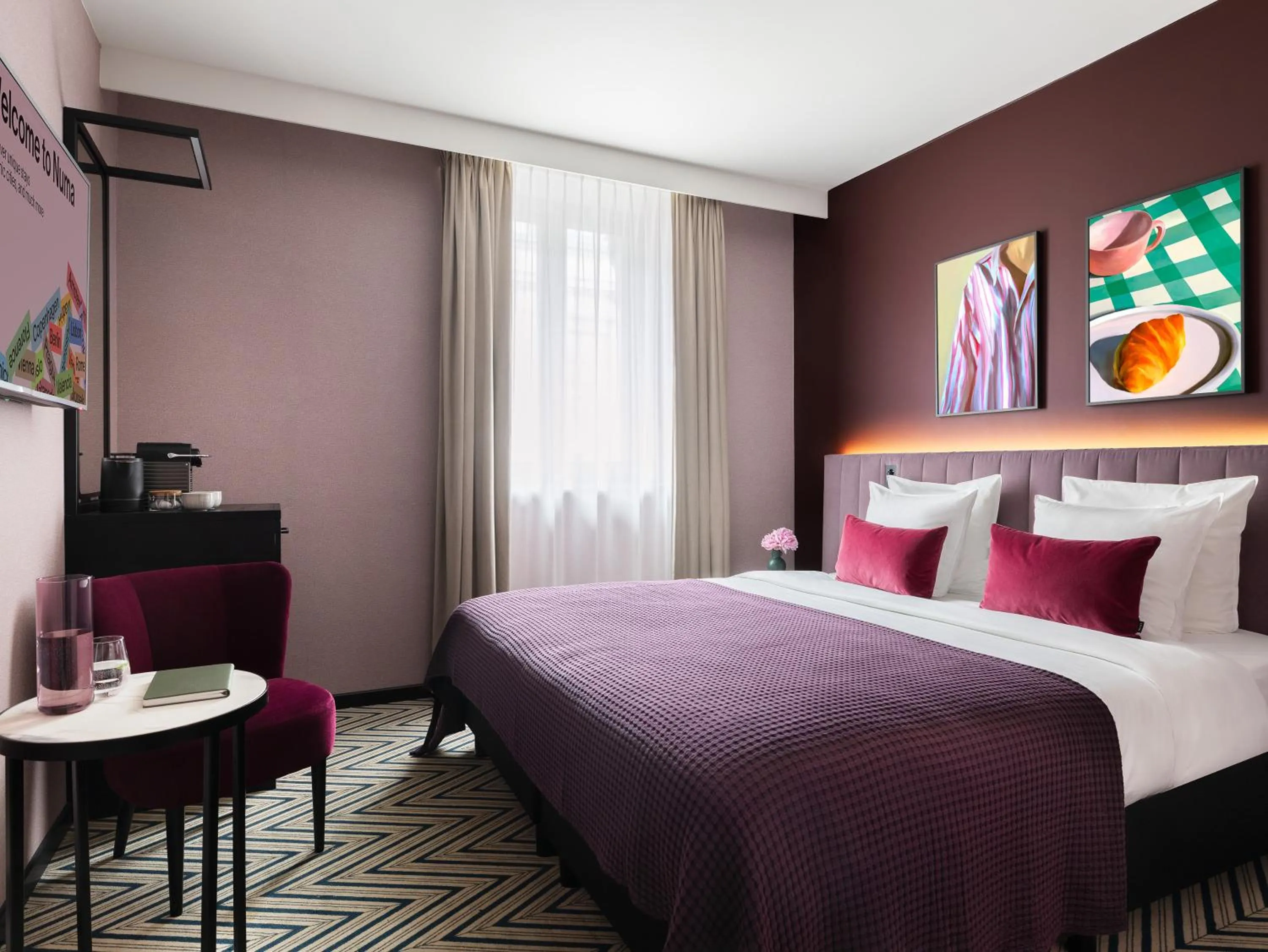 Photo of the whole room, Bed in Numa Brussels Royal Galleries